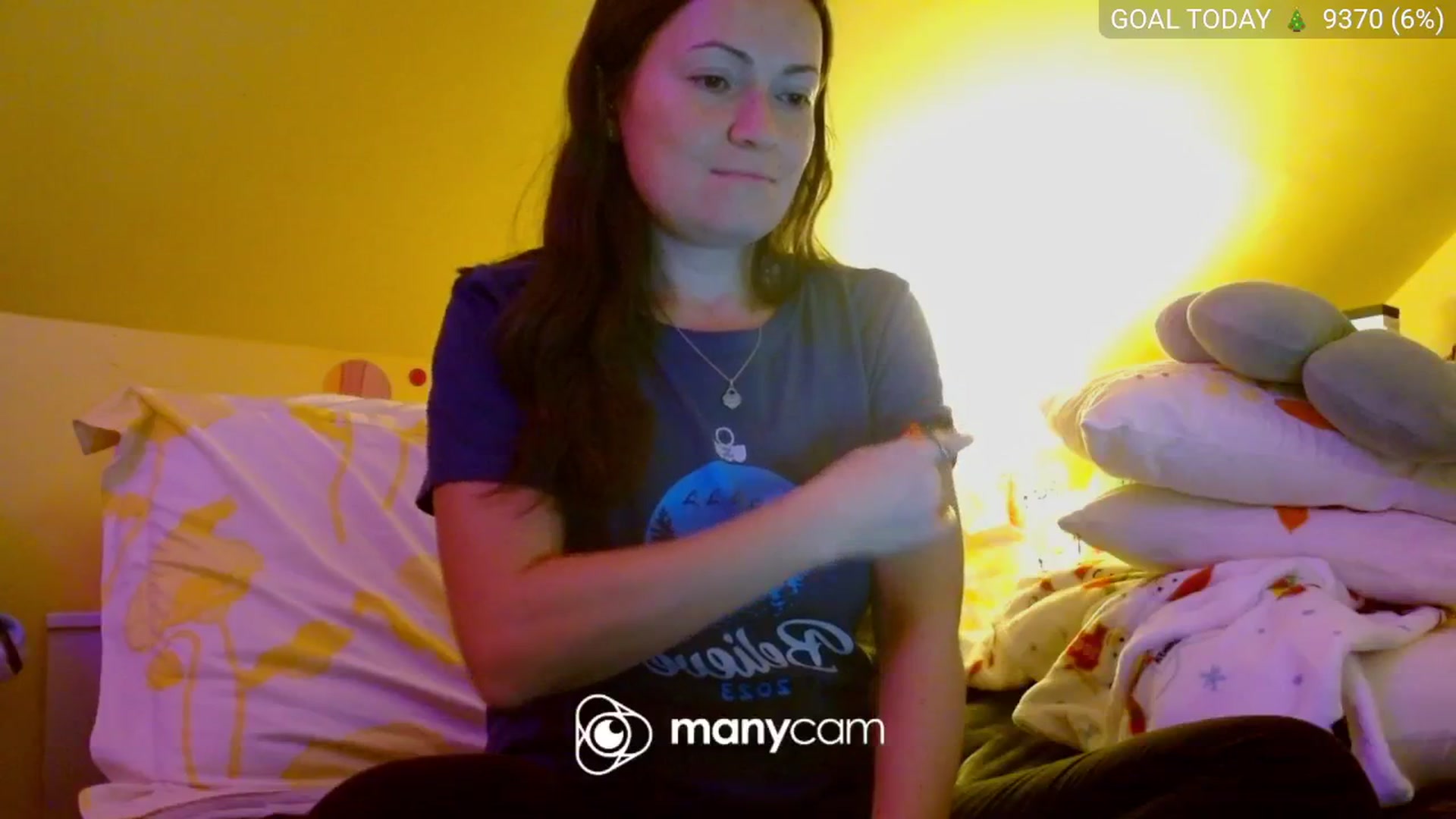 Gallery image thumbnail from BelllaRina's myfreecams stream on, 12/08/2025, 03:03 image 8 of 20