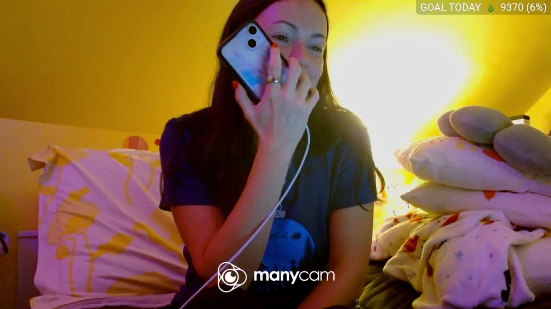 Gallery image thumbnail from BelllaRina's myfreecams stream on, 12/08/2025, 03:03 image 17 of 20