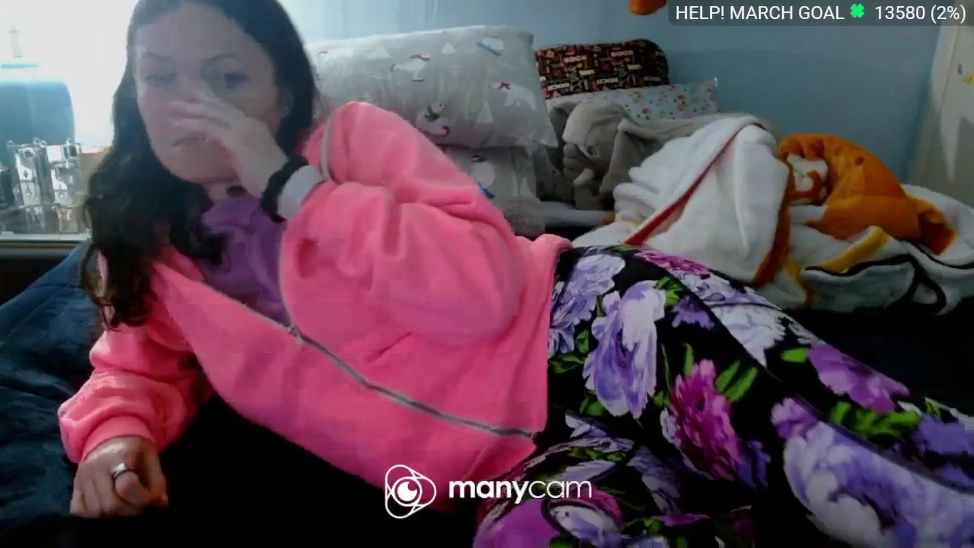 Gallery image thumbnail from BelllaRina's myfreecams stream on, 03/27/2026, 01:38 image 17 of 20