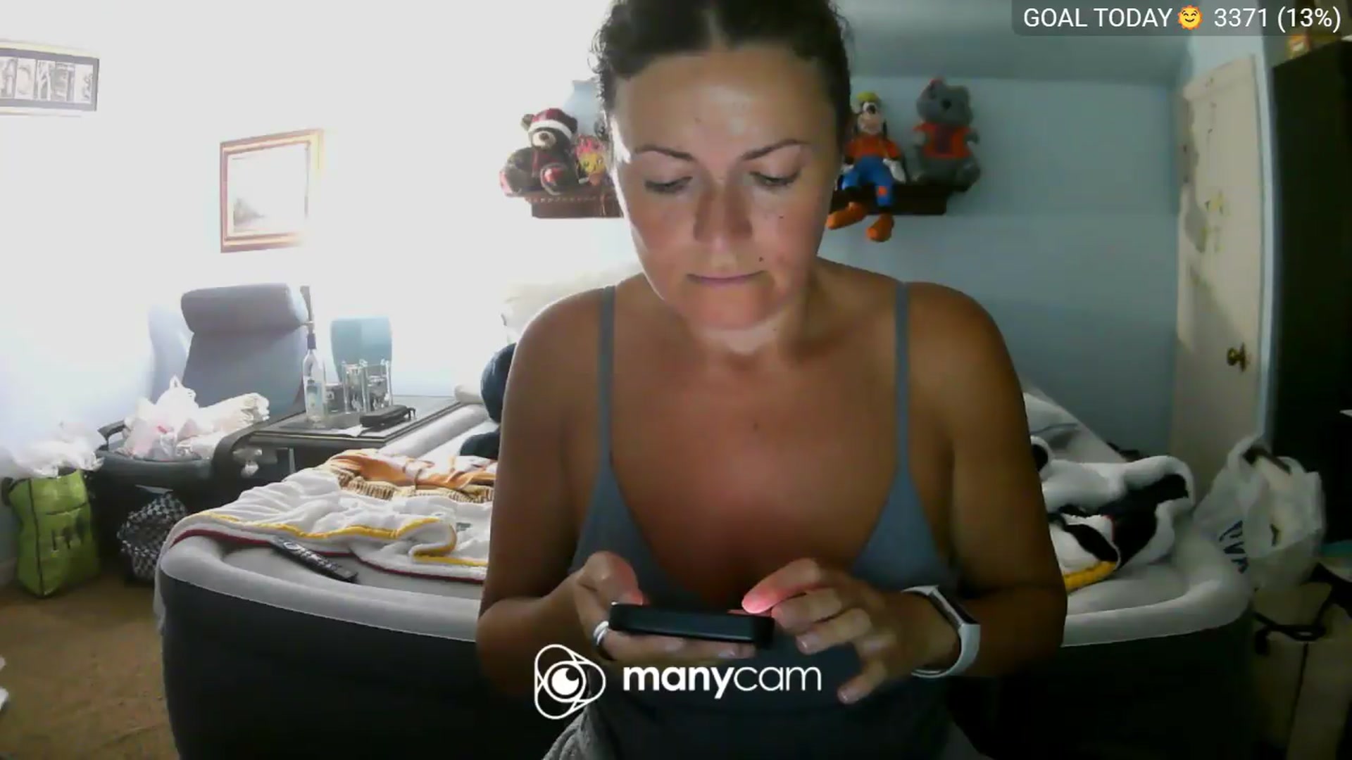 Gallery image thumbnail from BelllaRina's myfreecams stream on, 08/11/2026, 01:20 image 13 of 20