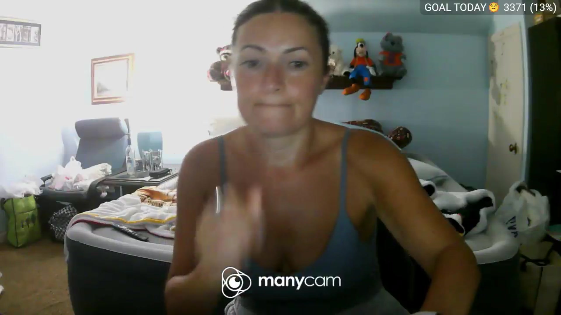Gallery image thumbnail from BelllaRina's myfreecams stream on, 08/11/2026, 01:20 image 19 of 20