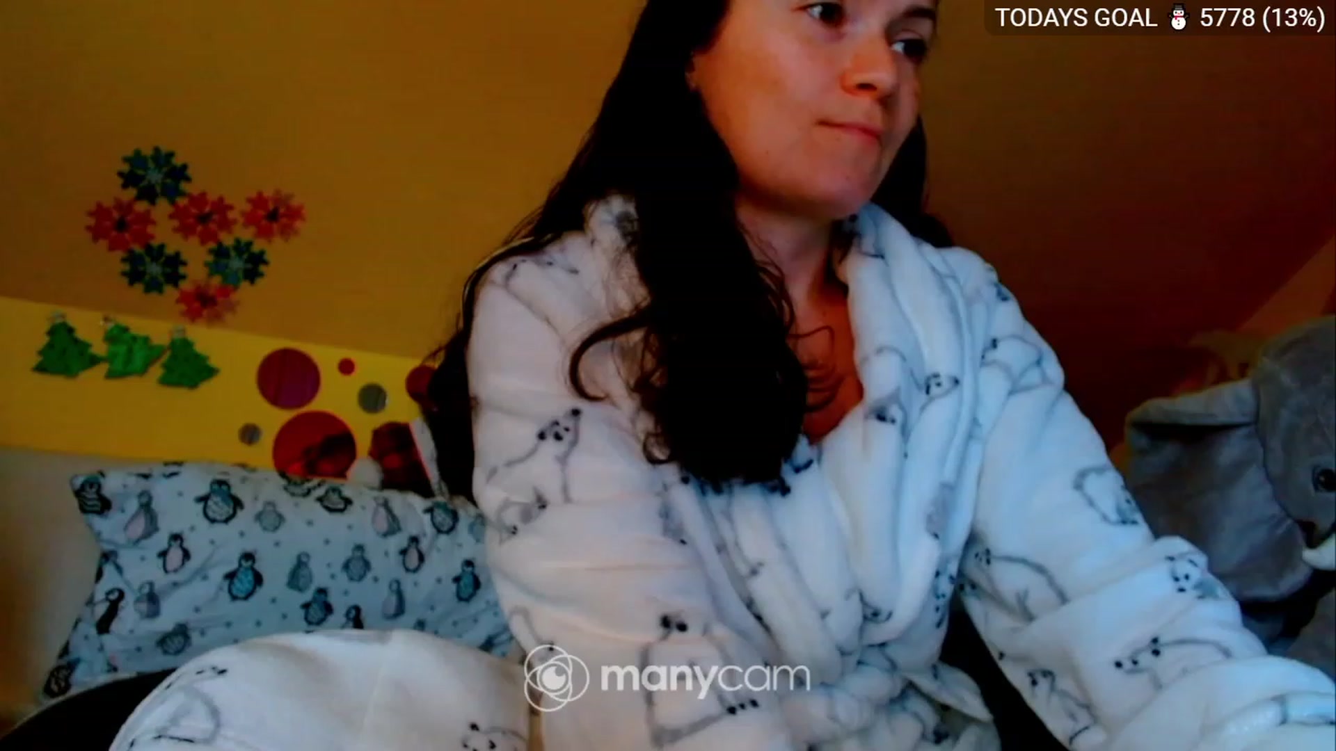 Gallery image thumbnail from BelllllaRina's myfreecams stream on, 01/06/2023, 20:00 image 16 of 20