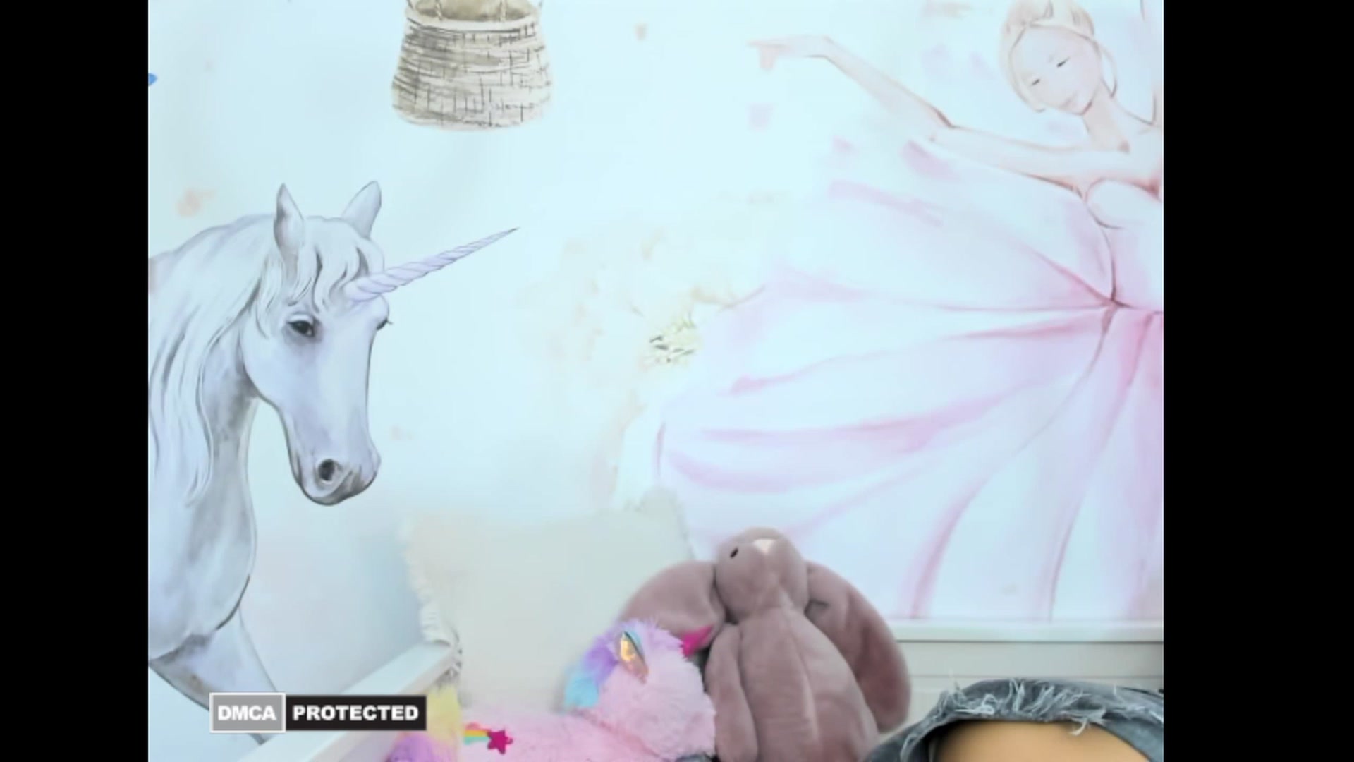 Gallery image thumbnail from BelovedKhlloe's myfreecams stream on, 11/27/2022, 24:15 image 4 of 20