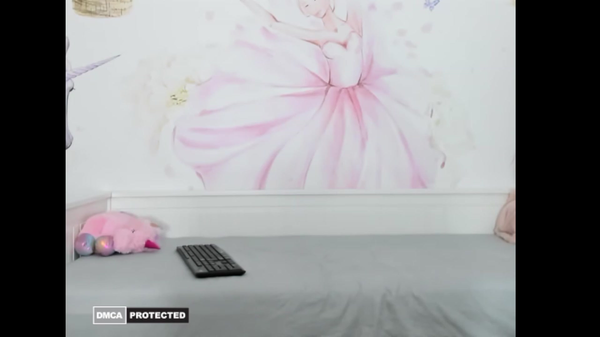 Gallery image thumbnail from BelovedKhlloe's myfreecams stream on, 12/05/2022, 18:10 image 4 of 20