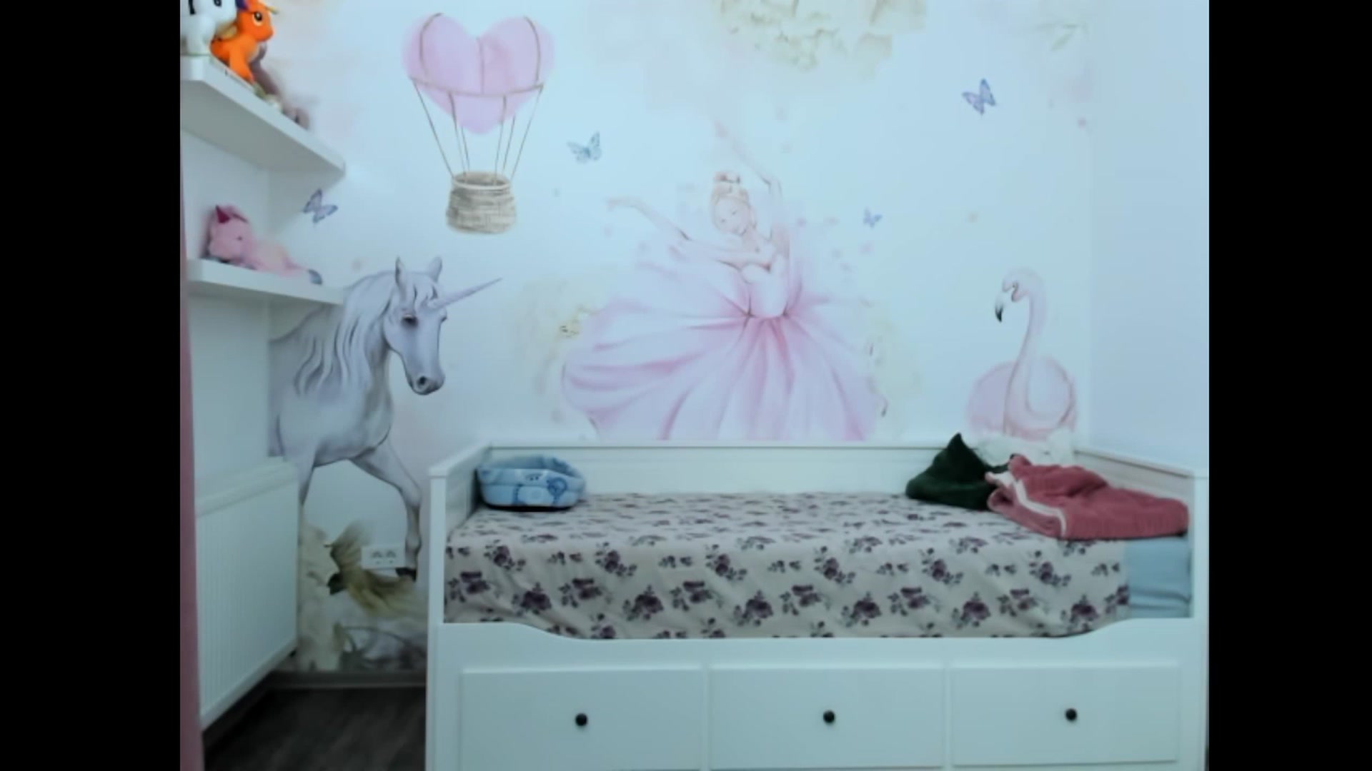 Gallery image thumbnail from BelovedKhlloe's myfreecams stream on, 01/16/2023, 10:31 image 6 of 20