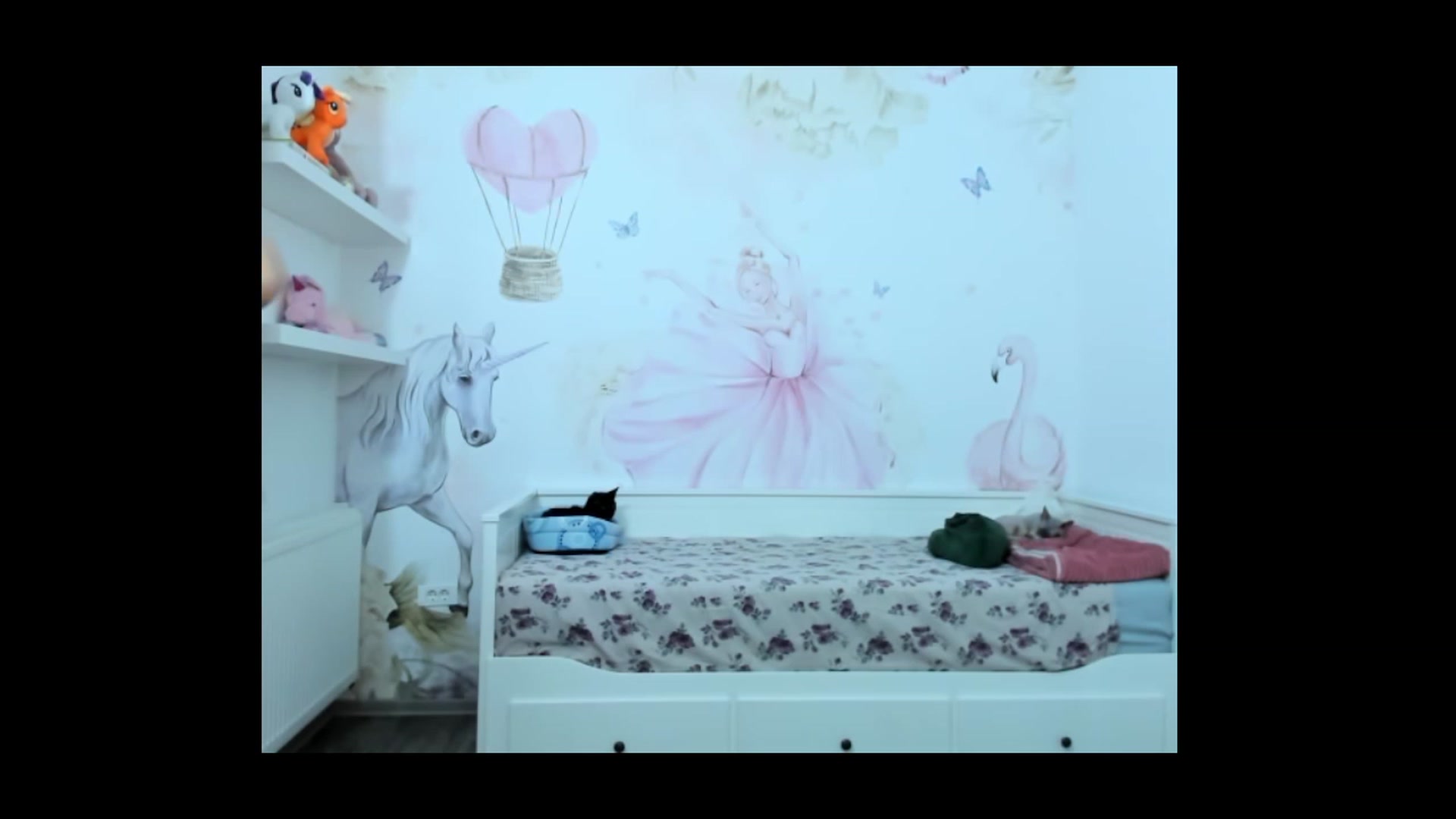 Gallery image thumbnail from BelovedKhlloe's myfreecams stream on, 01/17/2023, 09:56 image 8 of 20