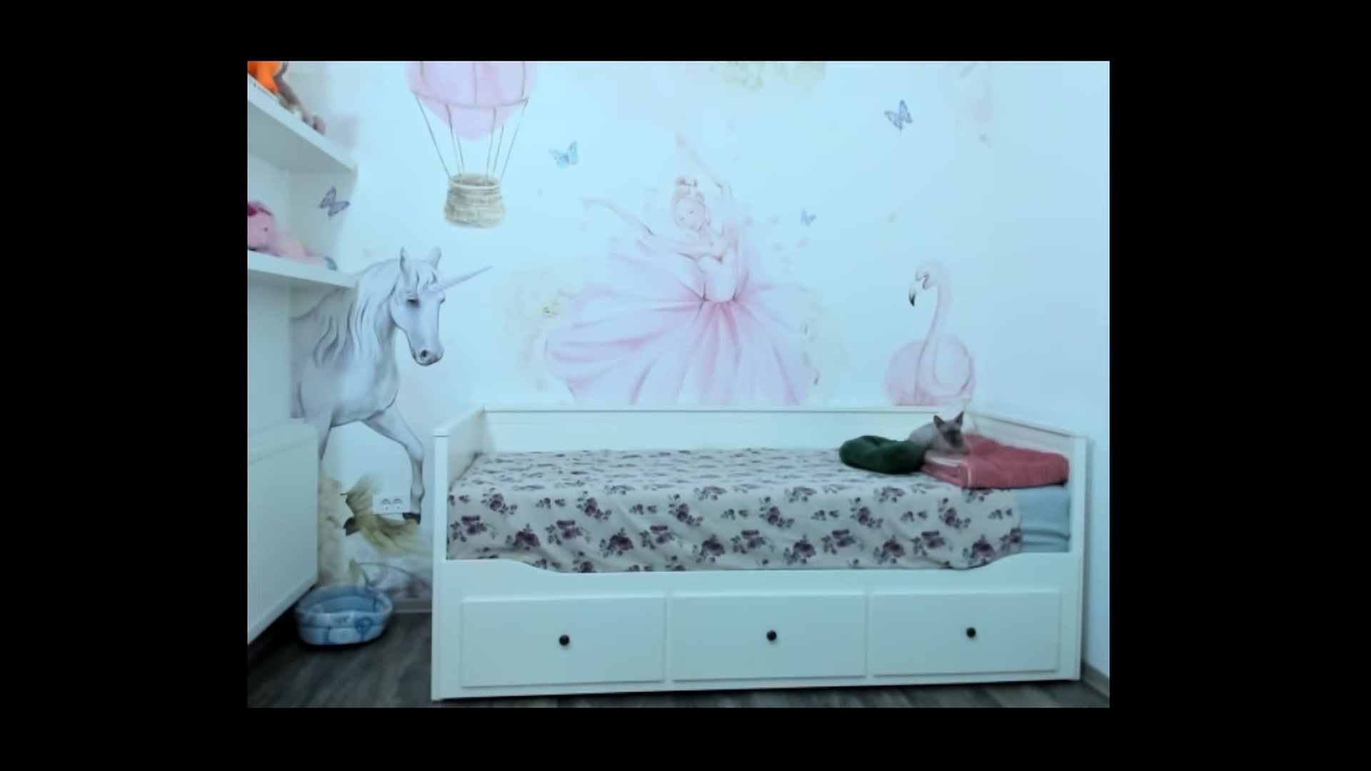 Gallery image thumbnail from BelovedKhlloe's myfreecams stream on, 01/17/2023, 14:19 image 12 of 20