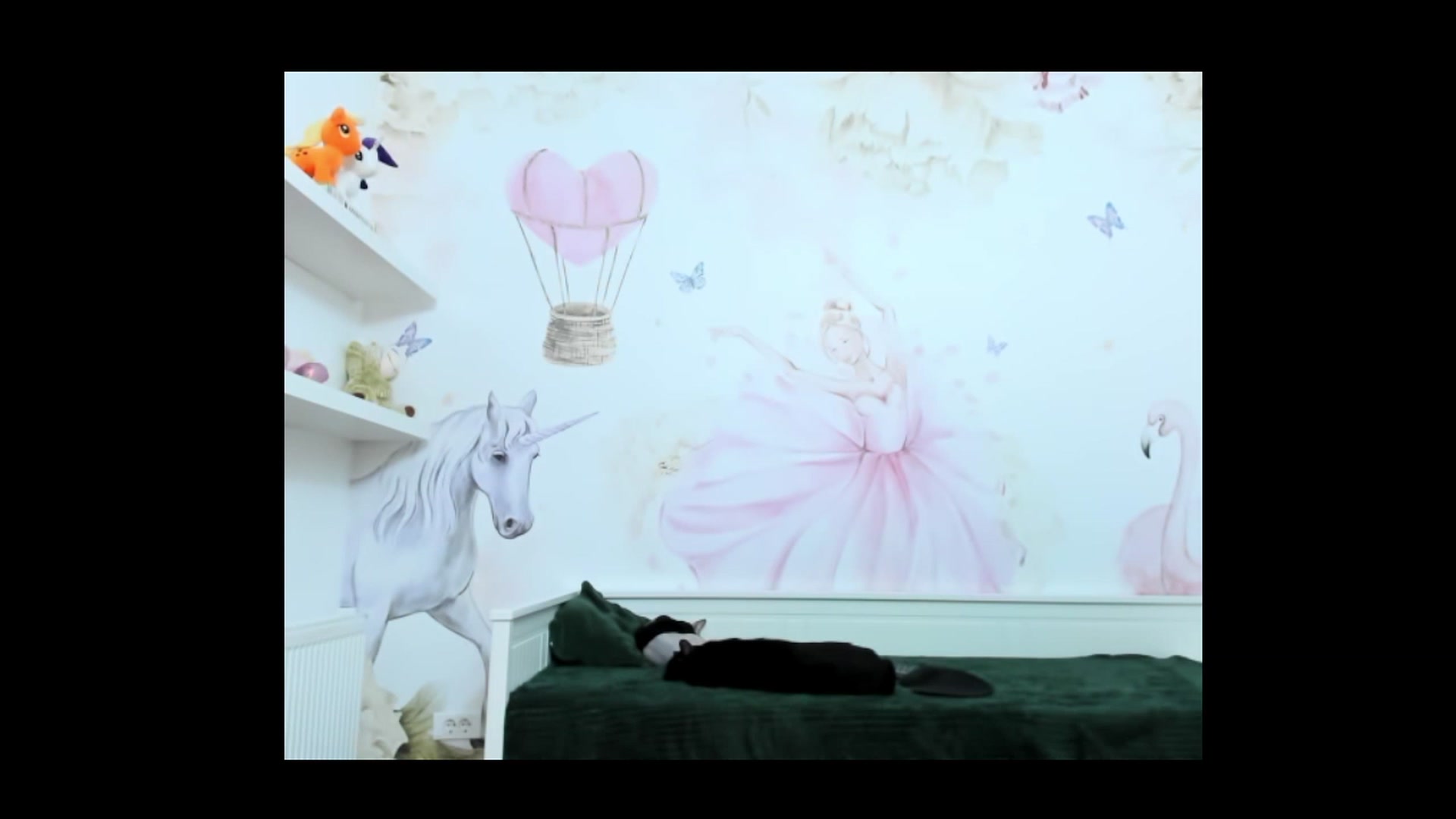 Gallery image thumbnail from BelovedKhlloe's myfreecams stream on, 02/01/2023, 14:03 image 7 of 20