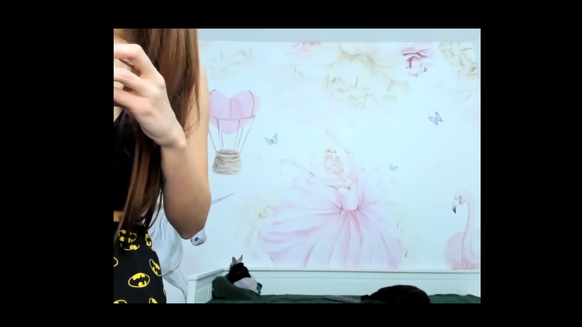 Gallery image thumbnail from BelovedKhlloe's myfreecams stream on, 02/01/2023, 14:03 image 15 of 20