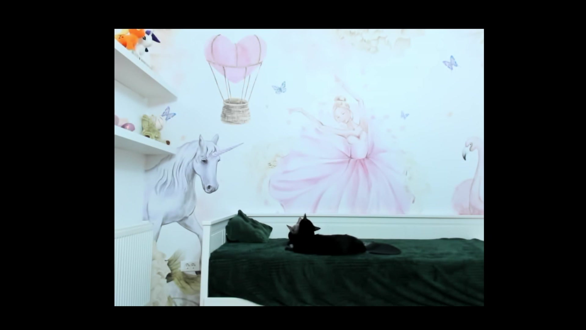 Gallery image thumbnail from BelovedKhlloe's myfreecams stream on, 02/01/2023, 14:03 image 10 of 20