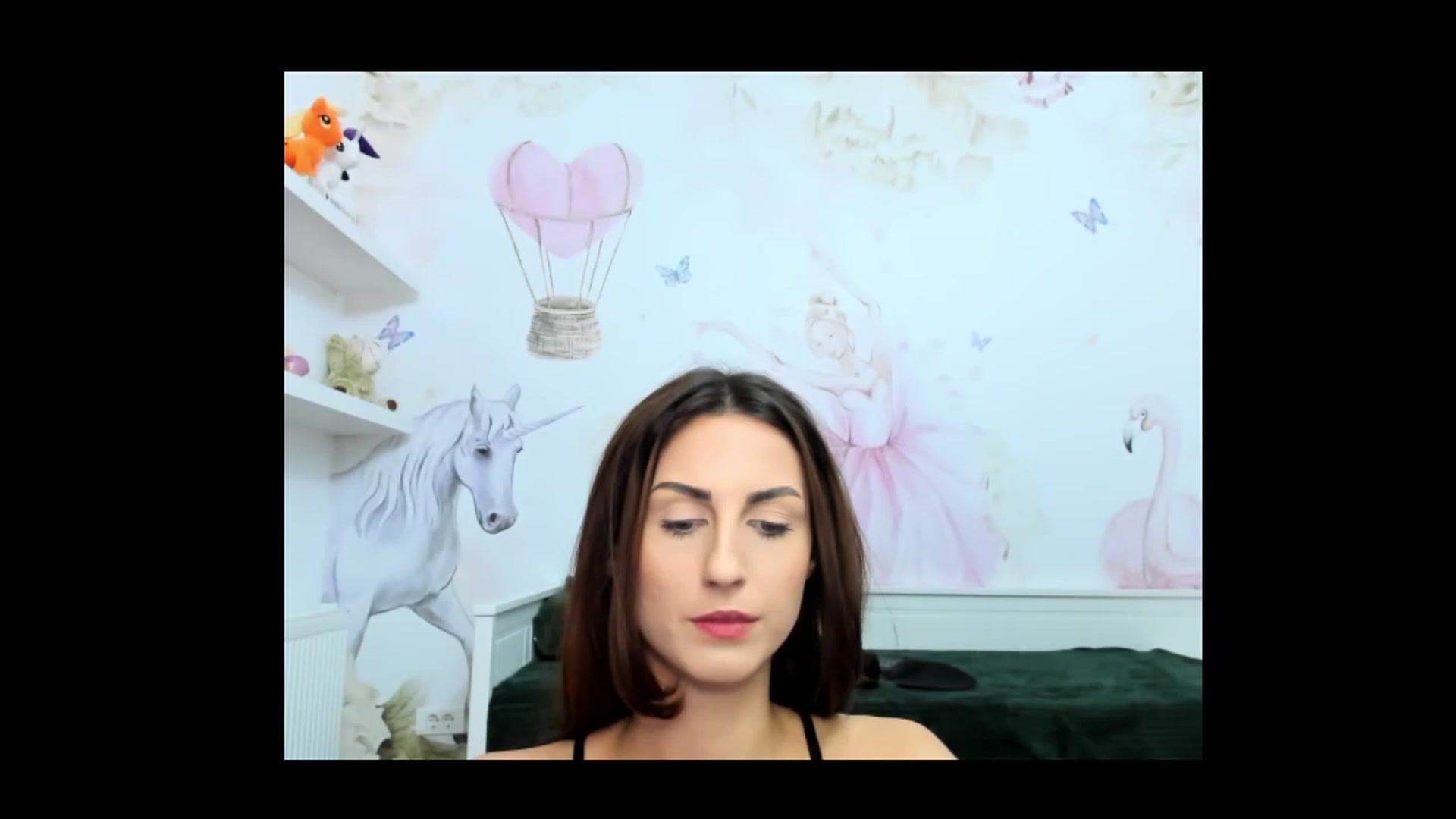 Gallery image thumbnail from BelovedKhlloe's myfreecams stream on, 02/01/2023, 14:03 image 5 of 20