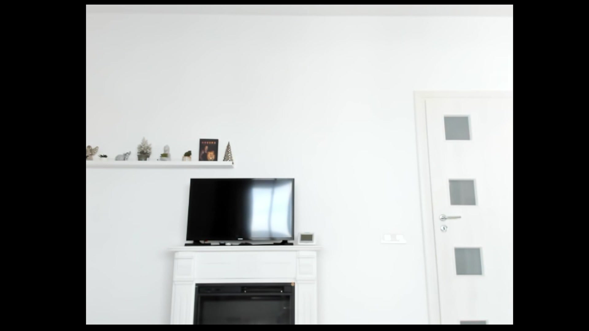 Gallery image thumbnail from BelovedKhlloe's myfreecams stream on, 03/29/2023, 11:28 image 17 of 20
