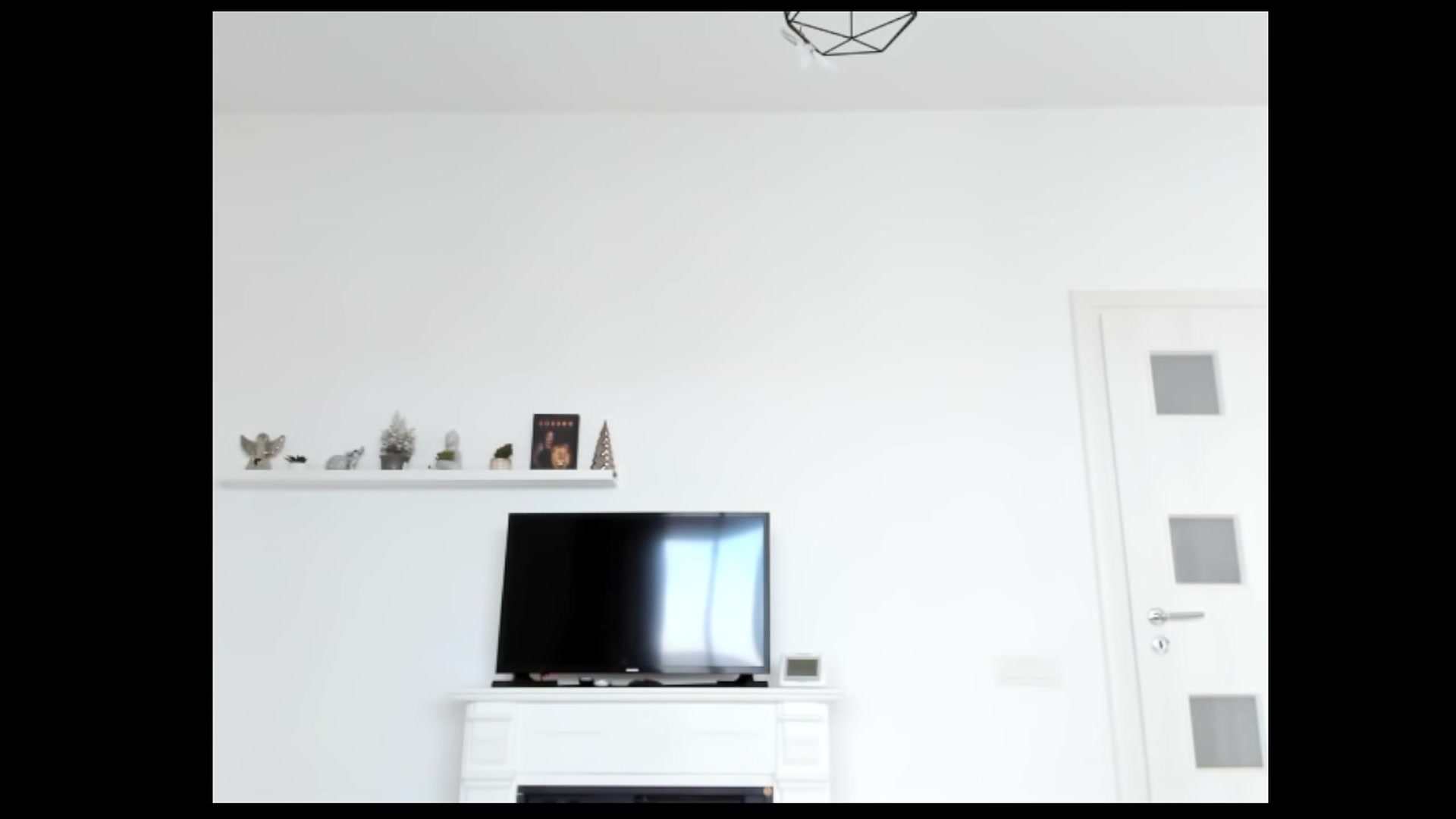 Gallery image thumbnail from BelovedKhlloe's myfreecams stream on, 03/29/2023, 14:01 image 3 of 20