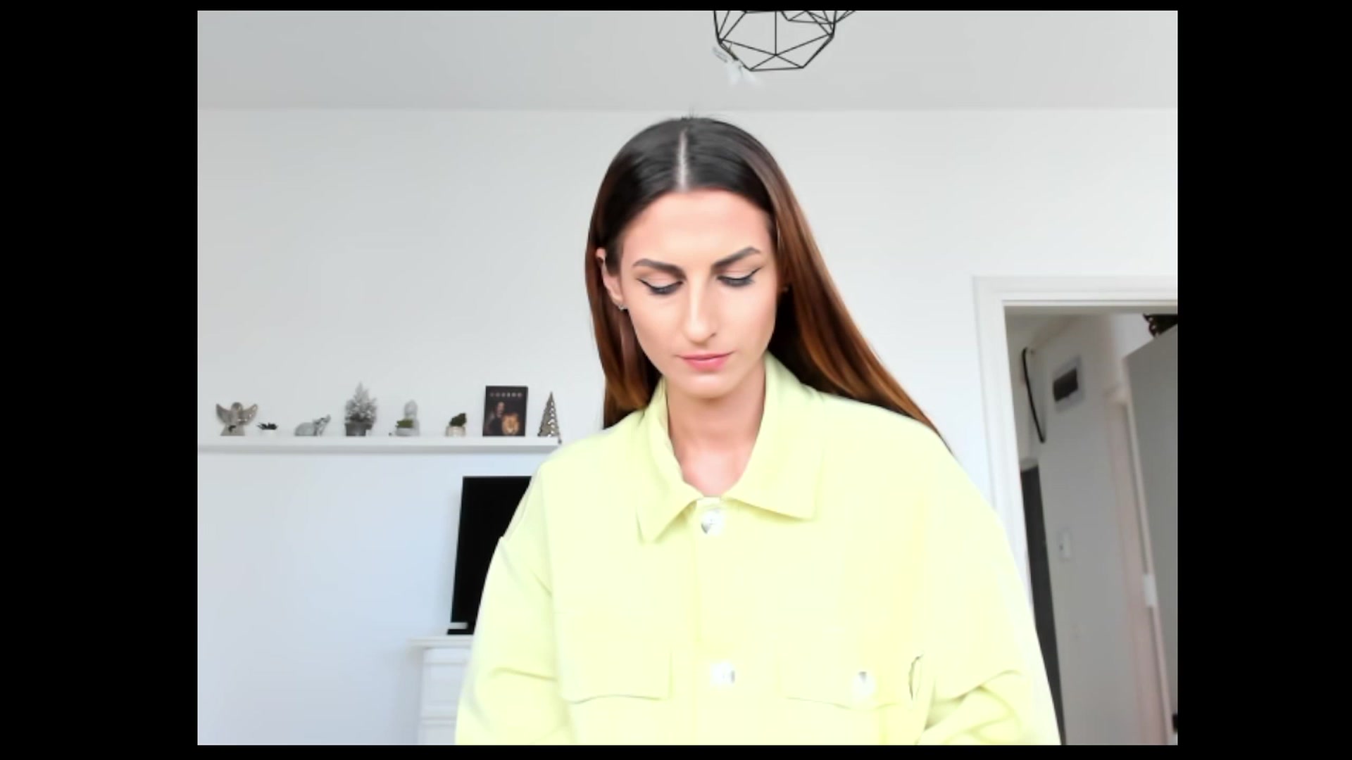 Gallery image thumbnail from BelovedKhlloe's myfreecams stream on, 03/29/2023, 14:01 image 2 of 20