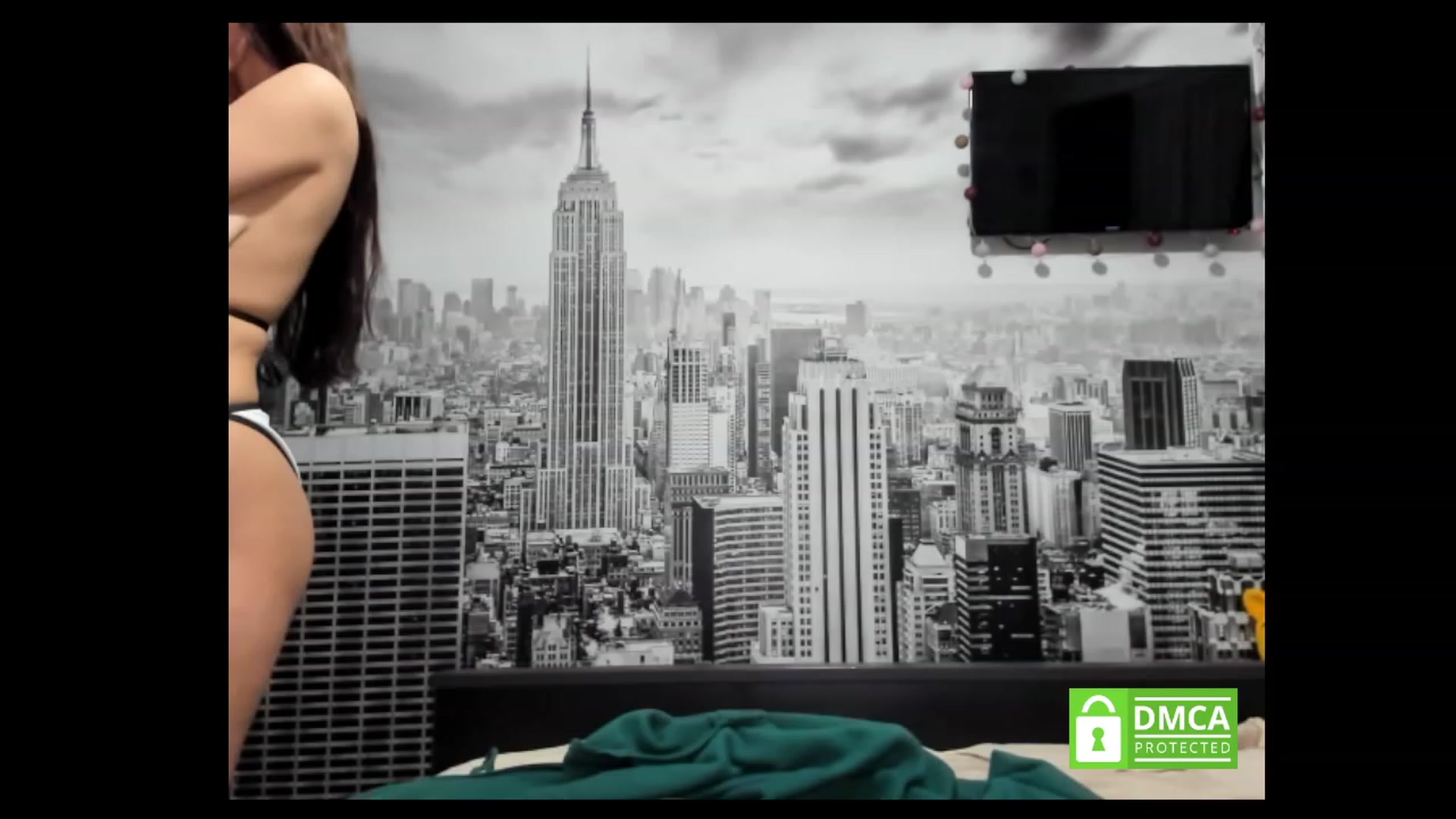 Gallery image thumbnail from BelovedKhlloe's myfreecams stream on, 05/05/2023, 24:19 image 8 of 20