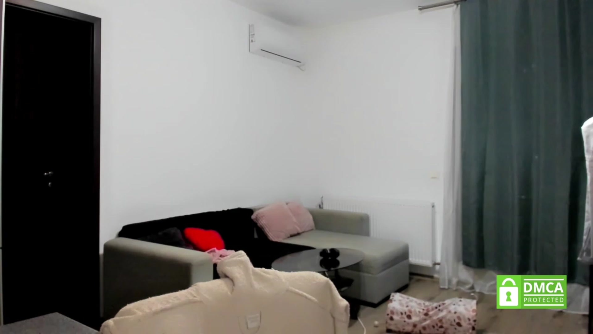 Gallery image thumbnail from BelovedKhlloe's myfreecams stream on, 02/24/2024, 17:00 image 7 of 20