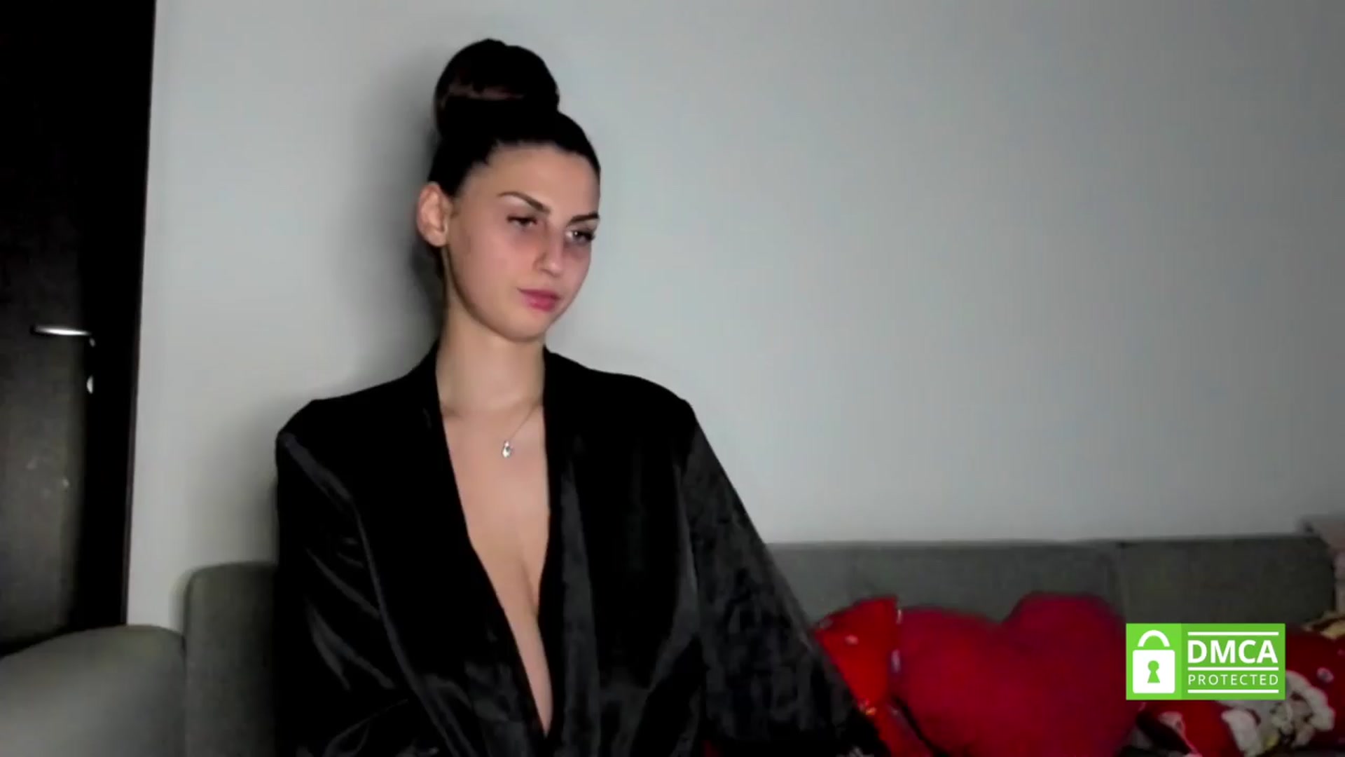 Gallery image thumbnail from BelovedKhlloe's myfreecams stream on, 03/25/2024, 19:23 image 8 of 20