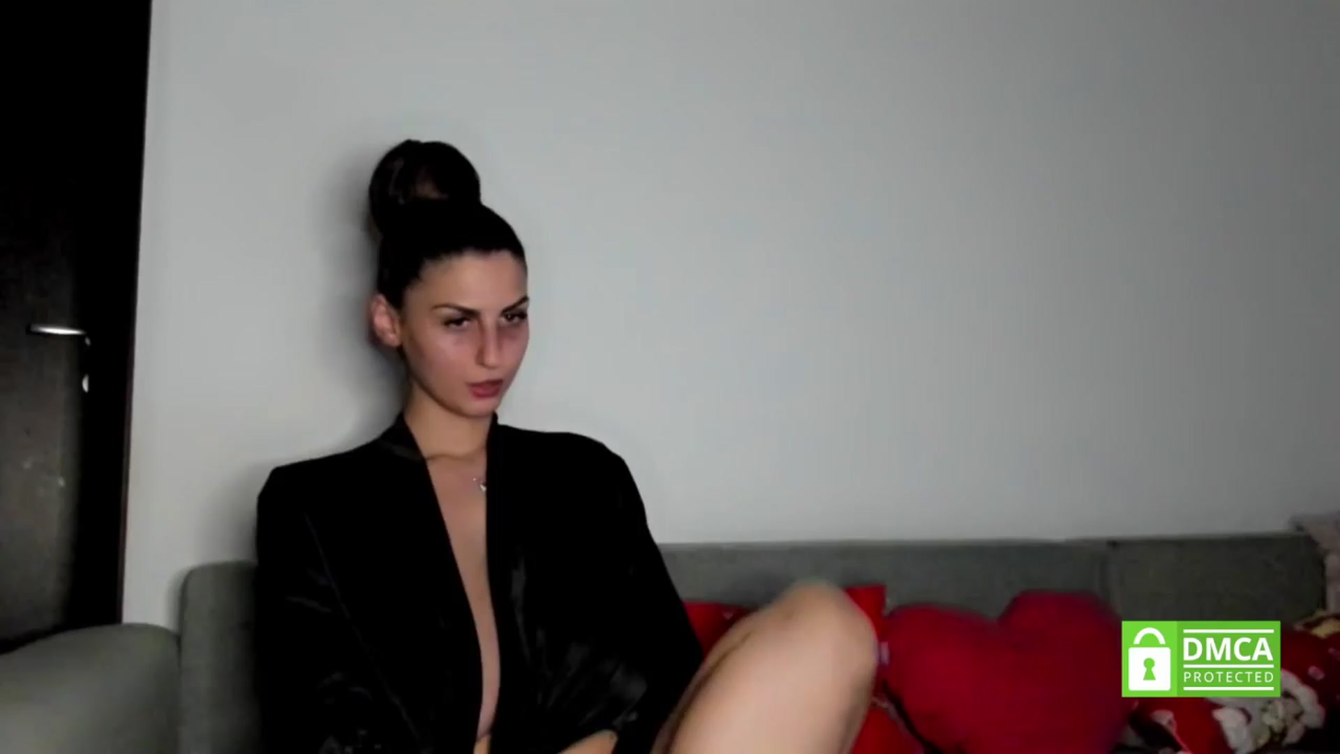 Gallery image thumbnail from BelovedKhlloe's myfreecams stream on, 03/25/2024, 19:23 image 6 of 20
