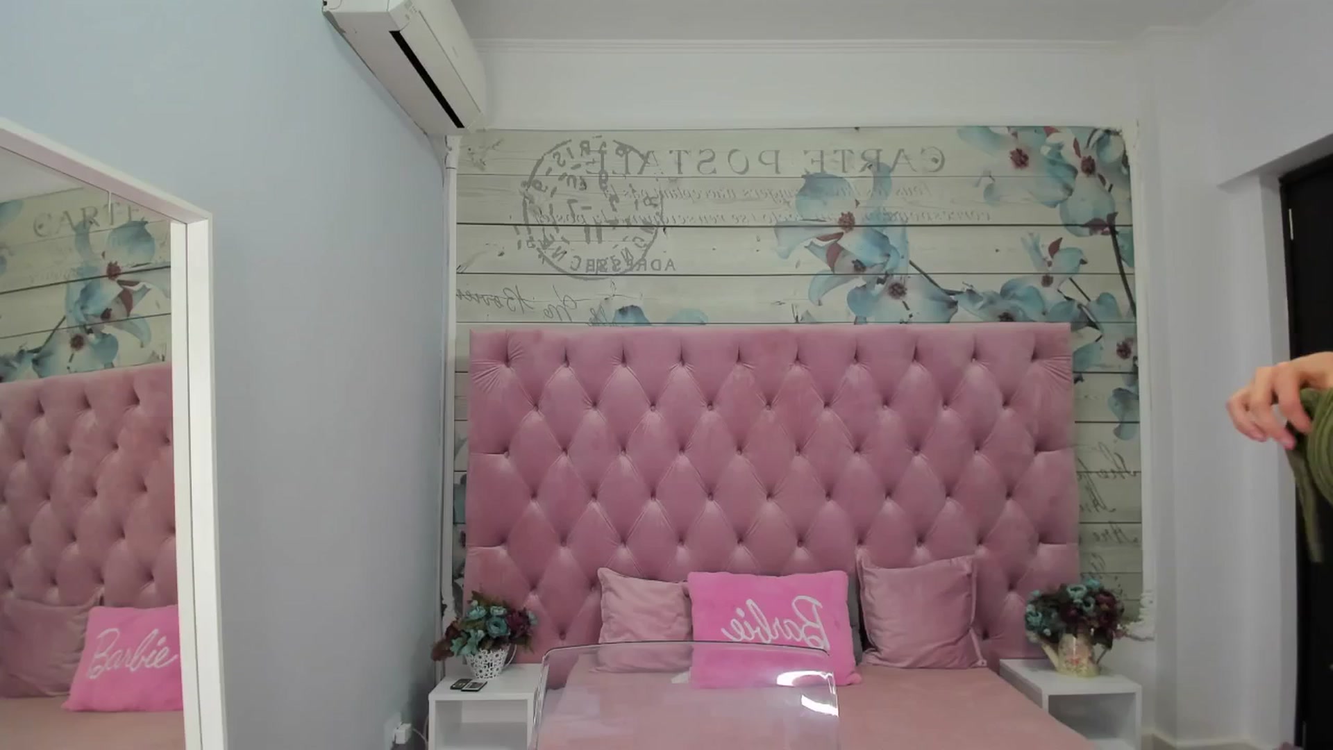 Gallery image thumbnail from BelovedKhlloe's myfreecams stream on, 12/14/2024, 14:10 image 3 of 20