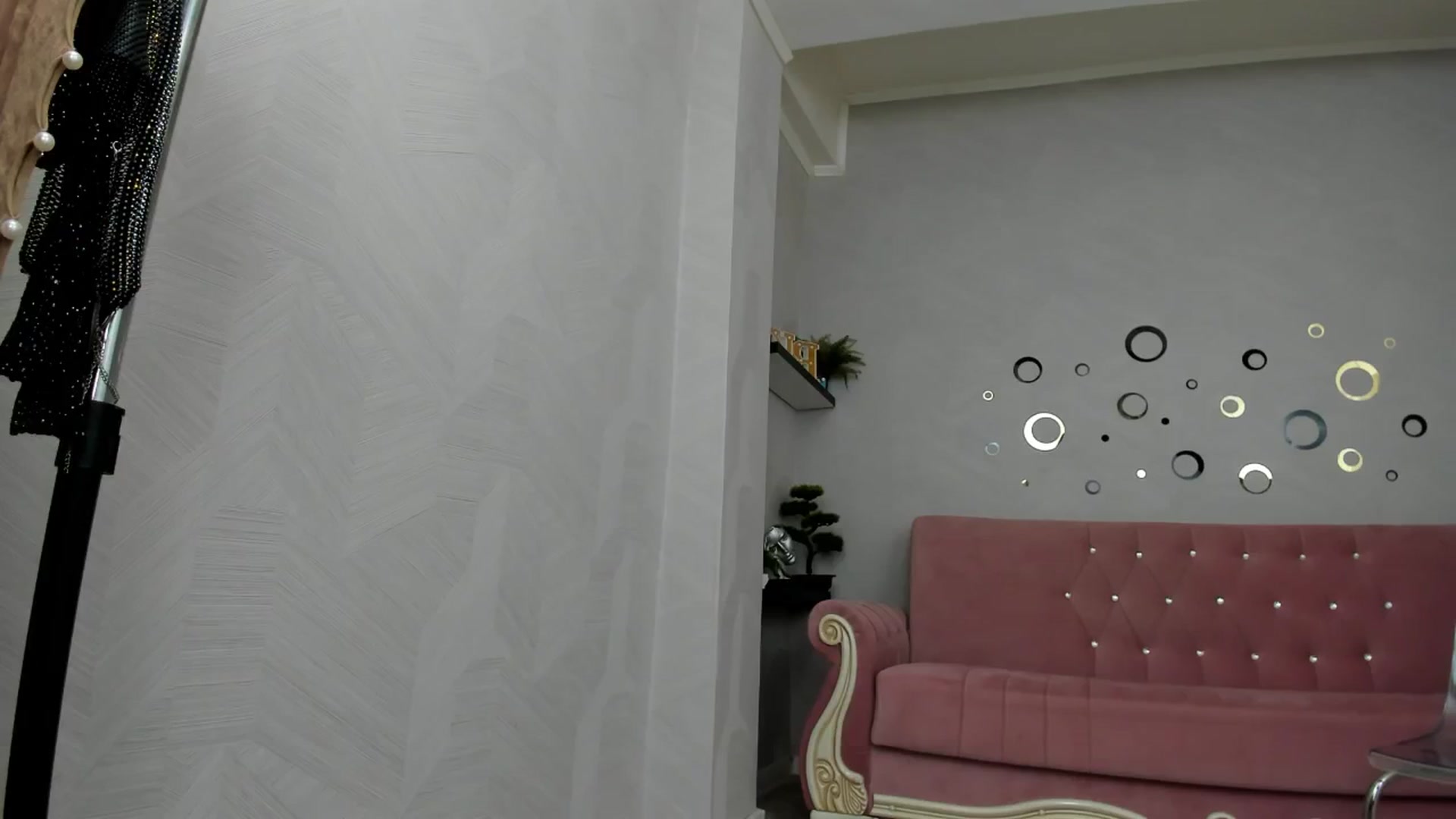 Gallery image thumbnail from BelovedKhlloe's myfreecams stream on, 10/27/2025, 24:27 image 9 of 20