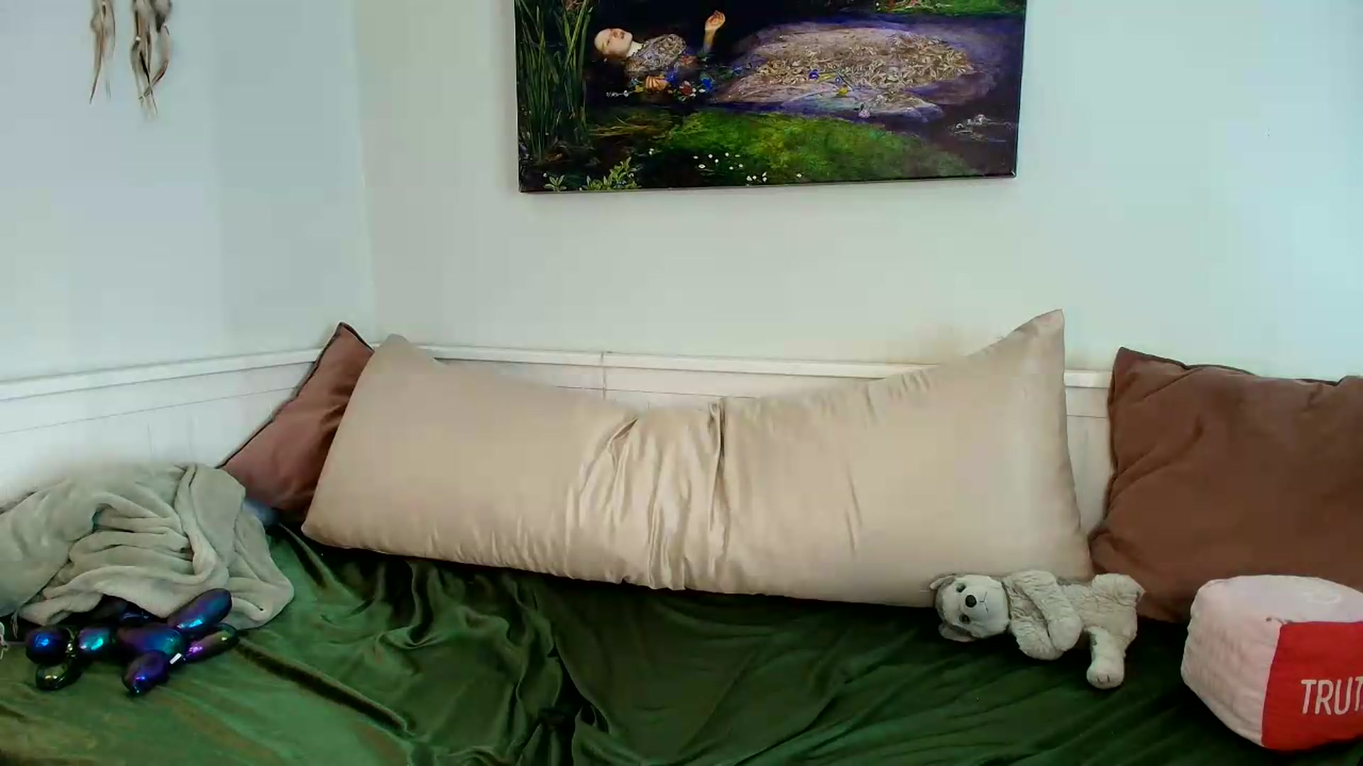 Gallery image thumbnail from Belphoebe's myfreecams stream on, 05/27/2026, 04:05 image 13 of 20