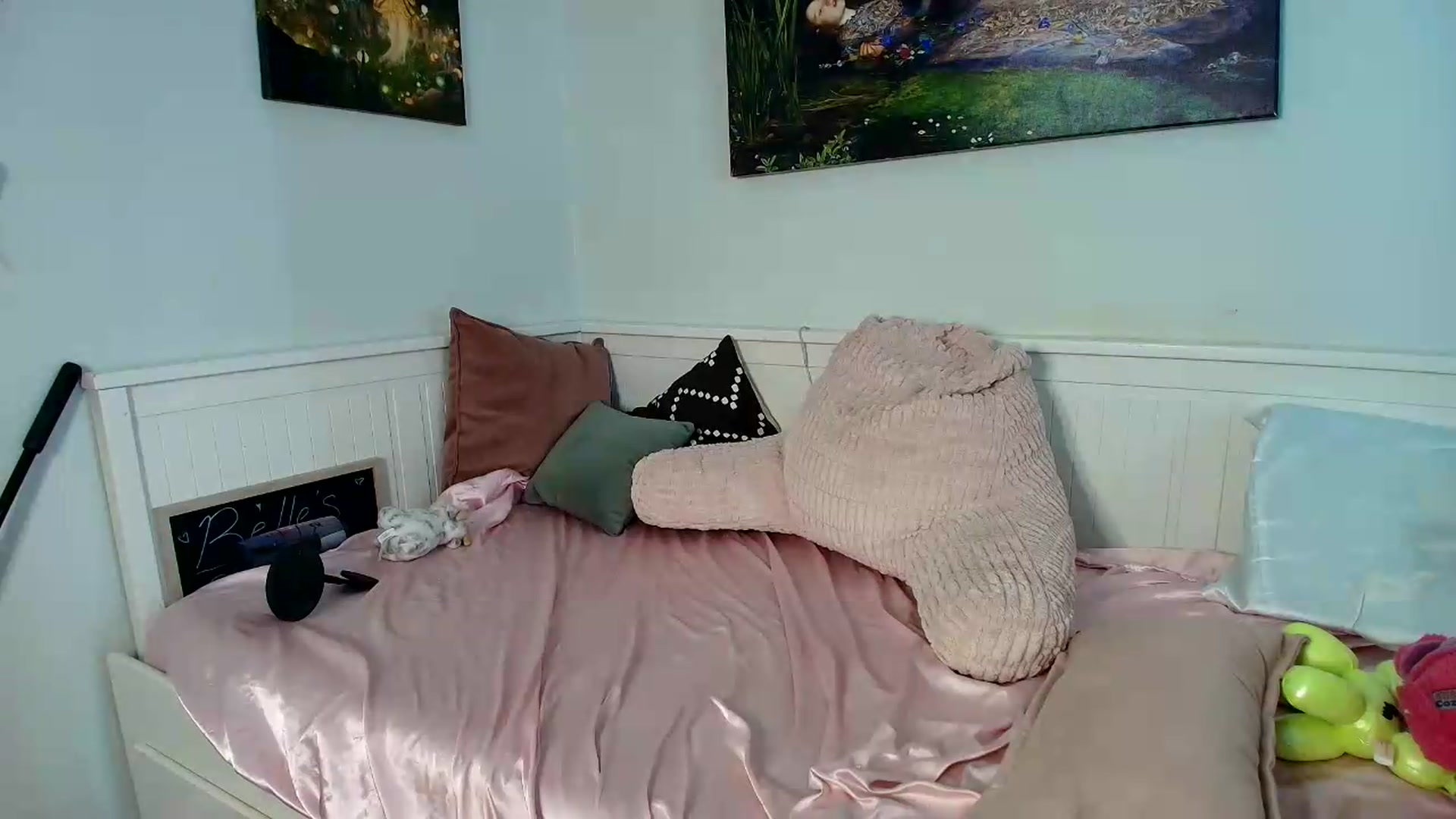Gallery image thumbnail from Belphoebe's myfreecams stream on, 07/07/2026, 24:55 image 19 of 20