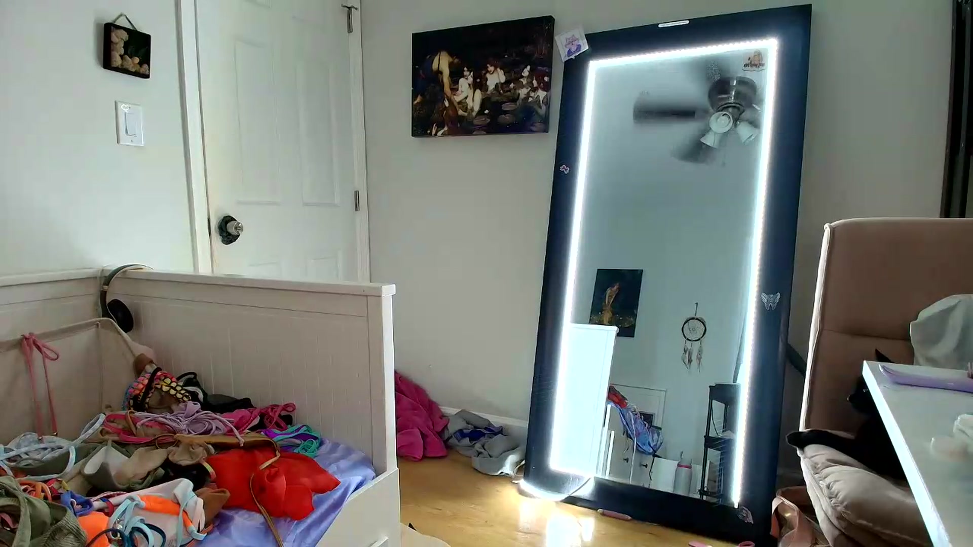 Gallery image thumbnail from Belphoebe's myfreecams stream on, 07/18/2026, 04:27 image 16 of 20