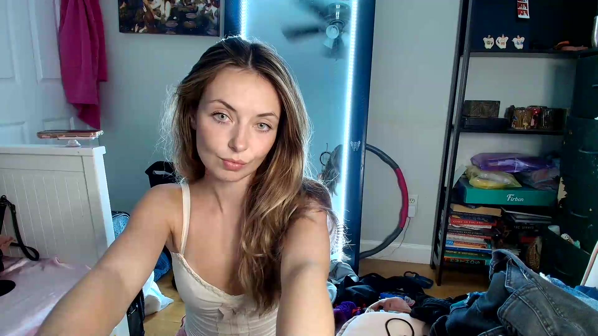 Gallery image thumbnail from Belphoebe's myfreecams stream on, 08/21/2026, 01:28 image 19 of 20