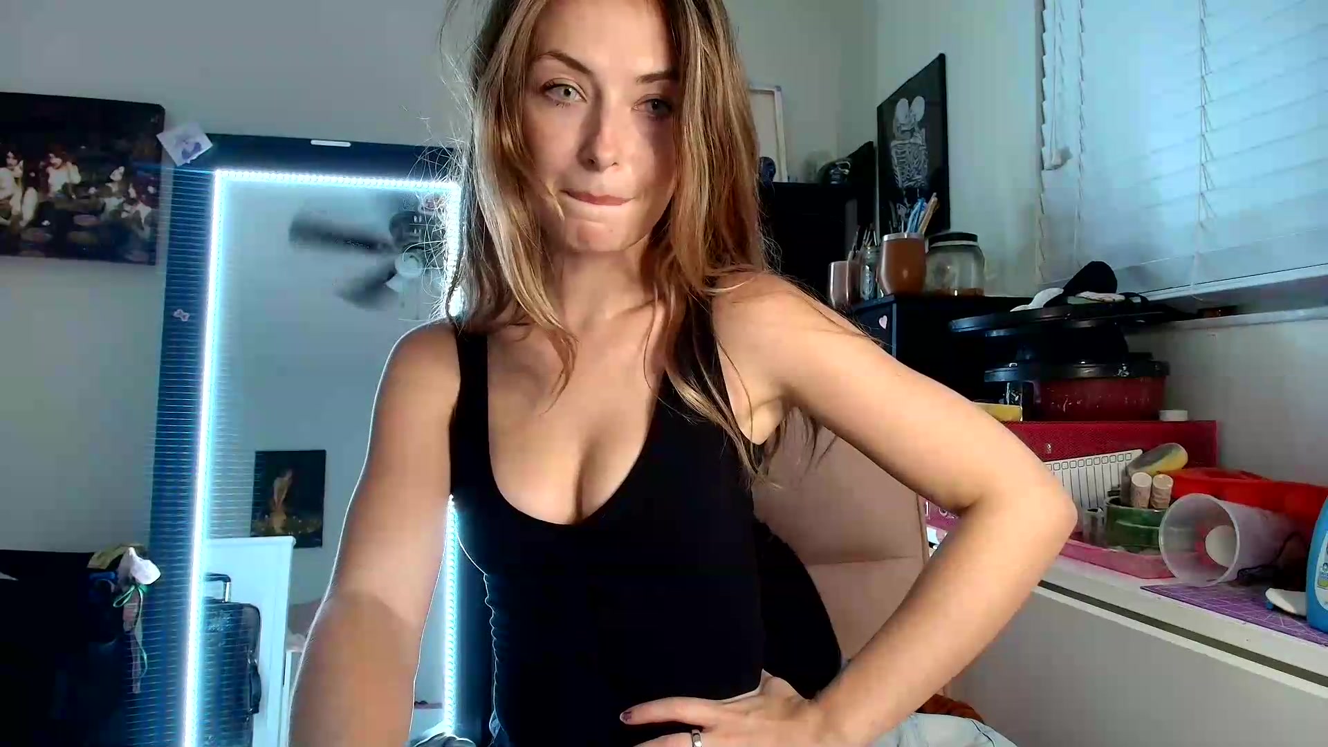 Gallery image thumbnail from Belphoebe's myfreecams stream on, 08/21/2026, 02:27 image 7 of 20