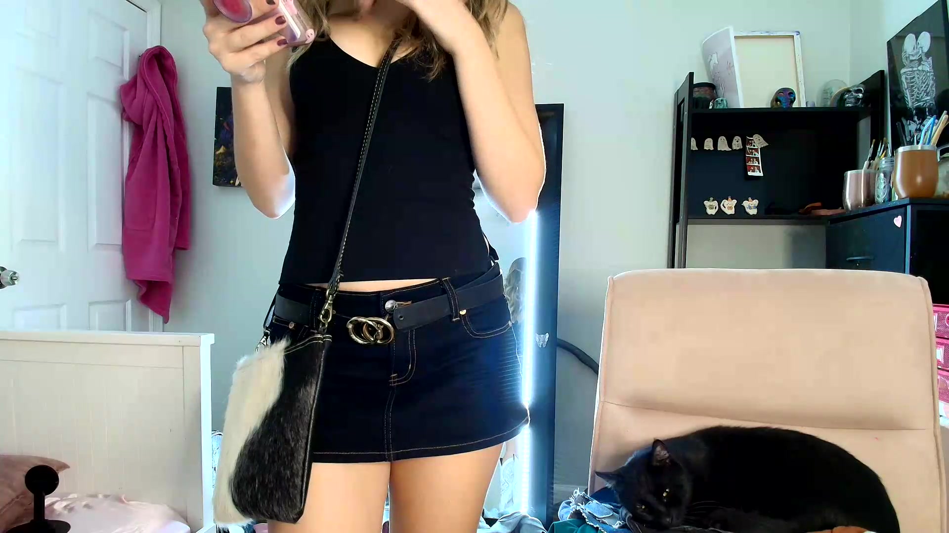 Gallery image thumbnail from Belphoebe's myfreecams stream on, 08/21/2026, 02:27 image 8 of 20