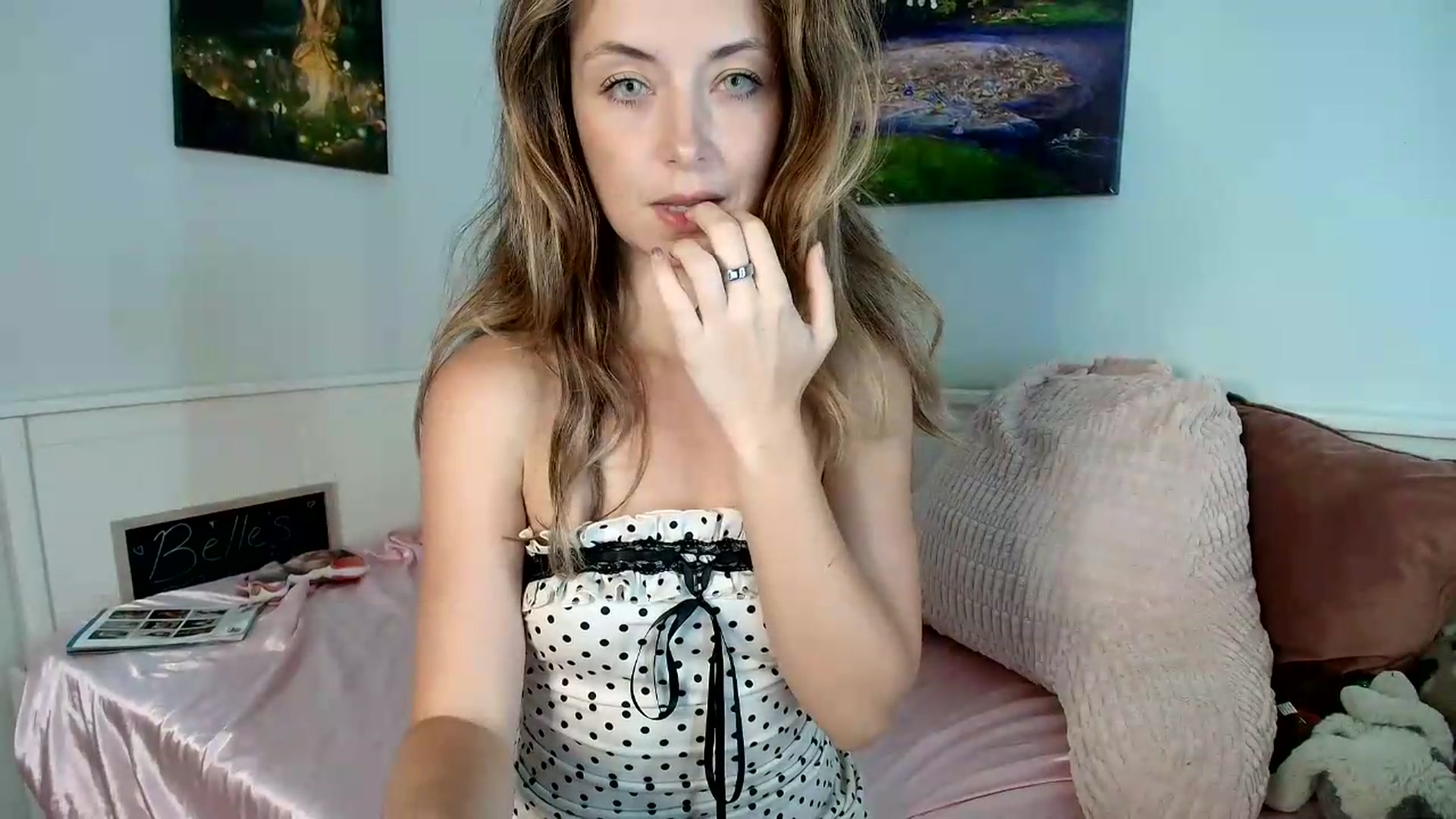 Gallery image thumbnail from Belphoebe's myfreecams stream on, 08/26/2026, 05:08 image 18 of 20