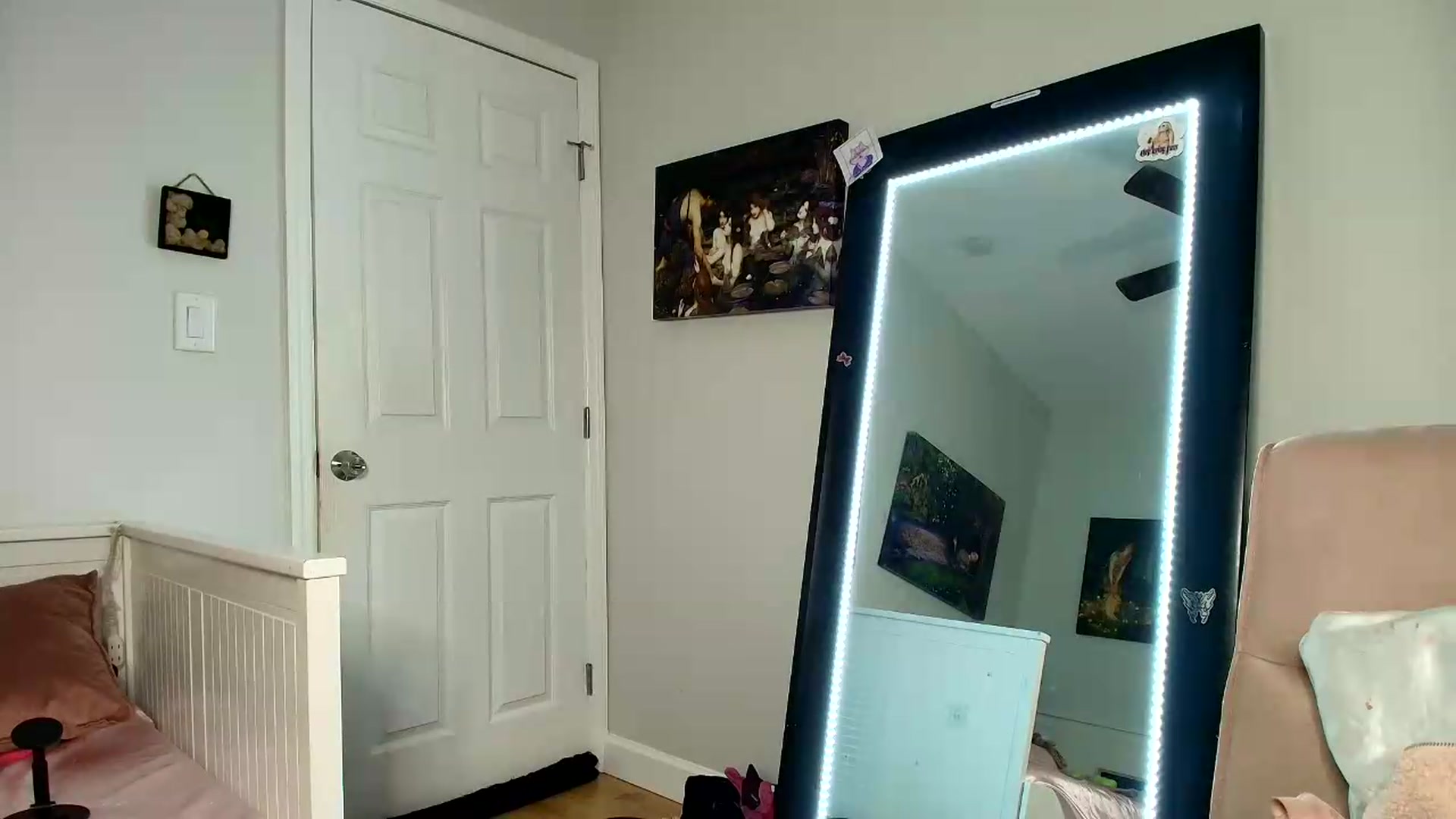 Gallery image thumbnail from Belphoebe's myfreecams stream on, 08/28/2026, 21:13 image 18 of 20