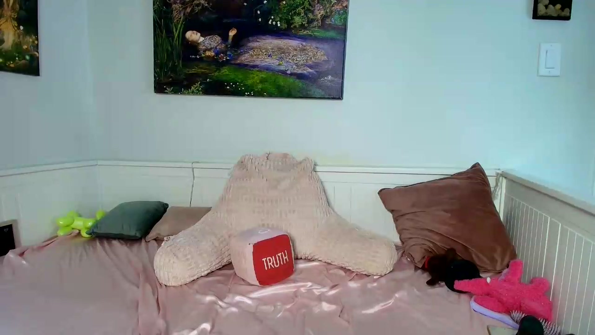 Gallery image thumbnail from Belphoebe's myfreecams stream on, 08/31/2026, 20:52 image 4 of 20