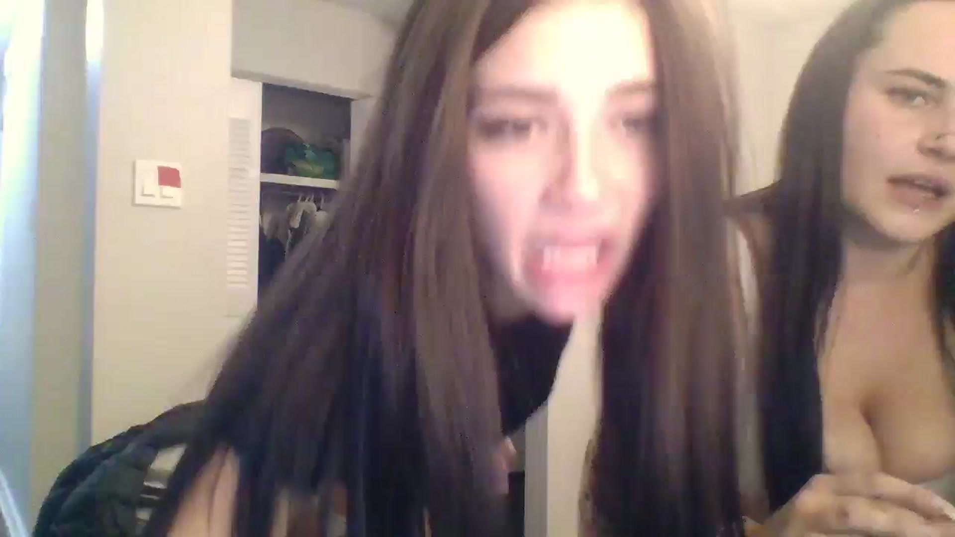 Gallery image thumbnail from Bendtoascend's myfreecams stream on, 09/22/2024, 07:11 image 19 of 20