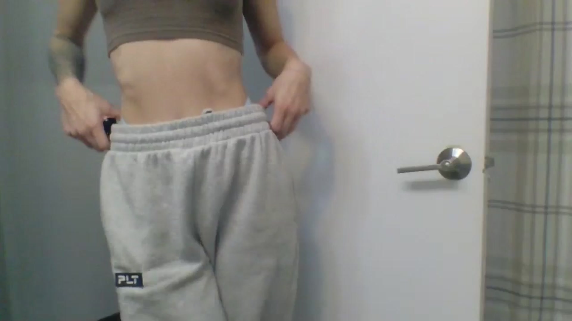 Gallery image thumbnail from Bendtoascend's myfreecams stream on, 10/01/2024, 05:51 image 5 of 20