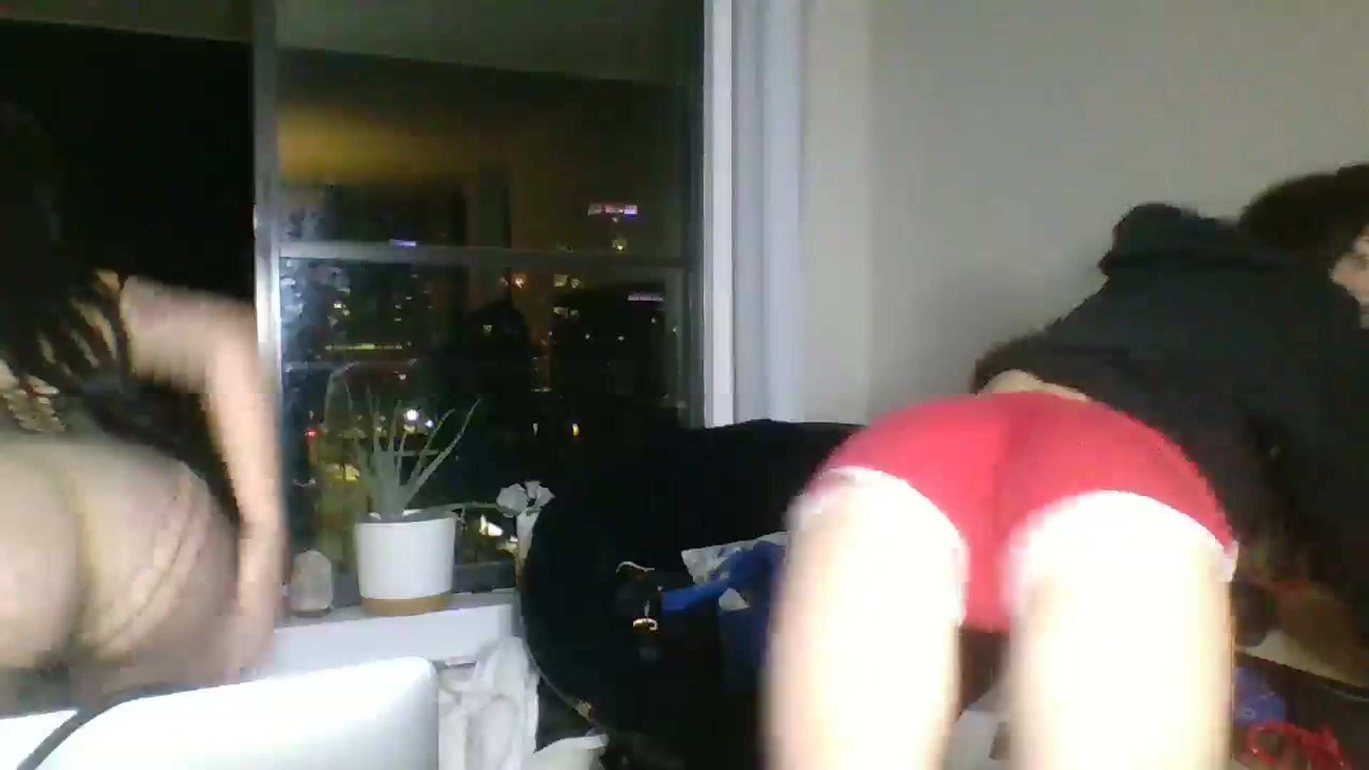 Gallery image thumbnail from Bendtoascend's myfreecams stream on, 10/01/2024, 07:19 image 17 of 20