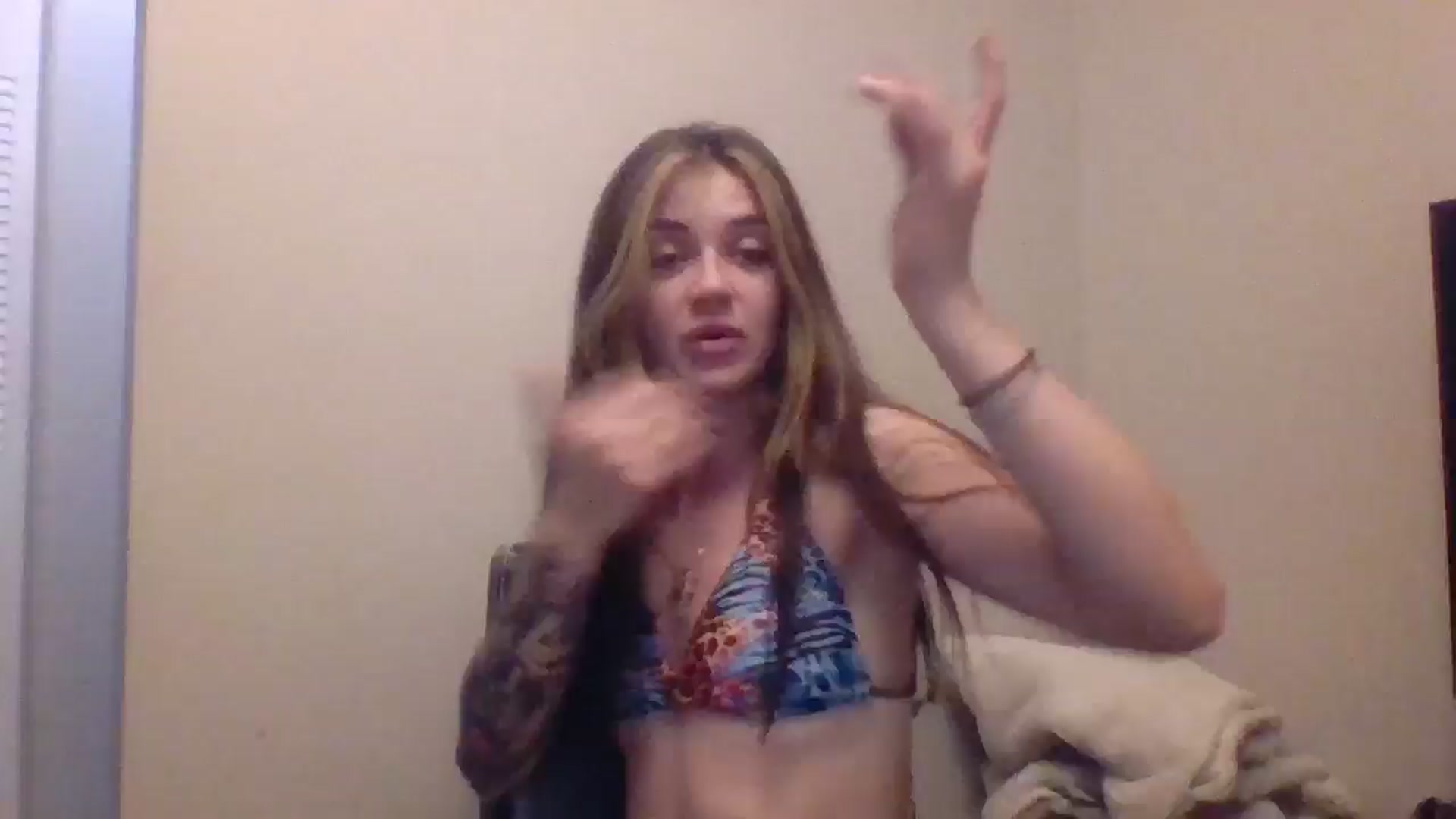 Gallery image thumbnail from Bendtoascend's myfreecams stream on, 06/06/2025, 06:06 image 19 of 20