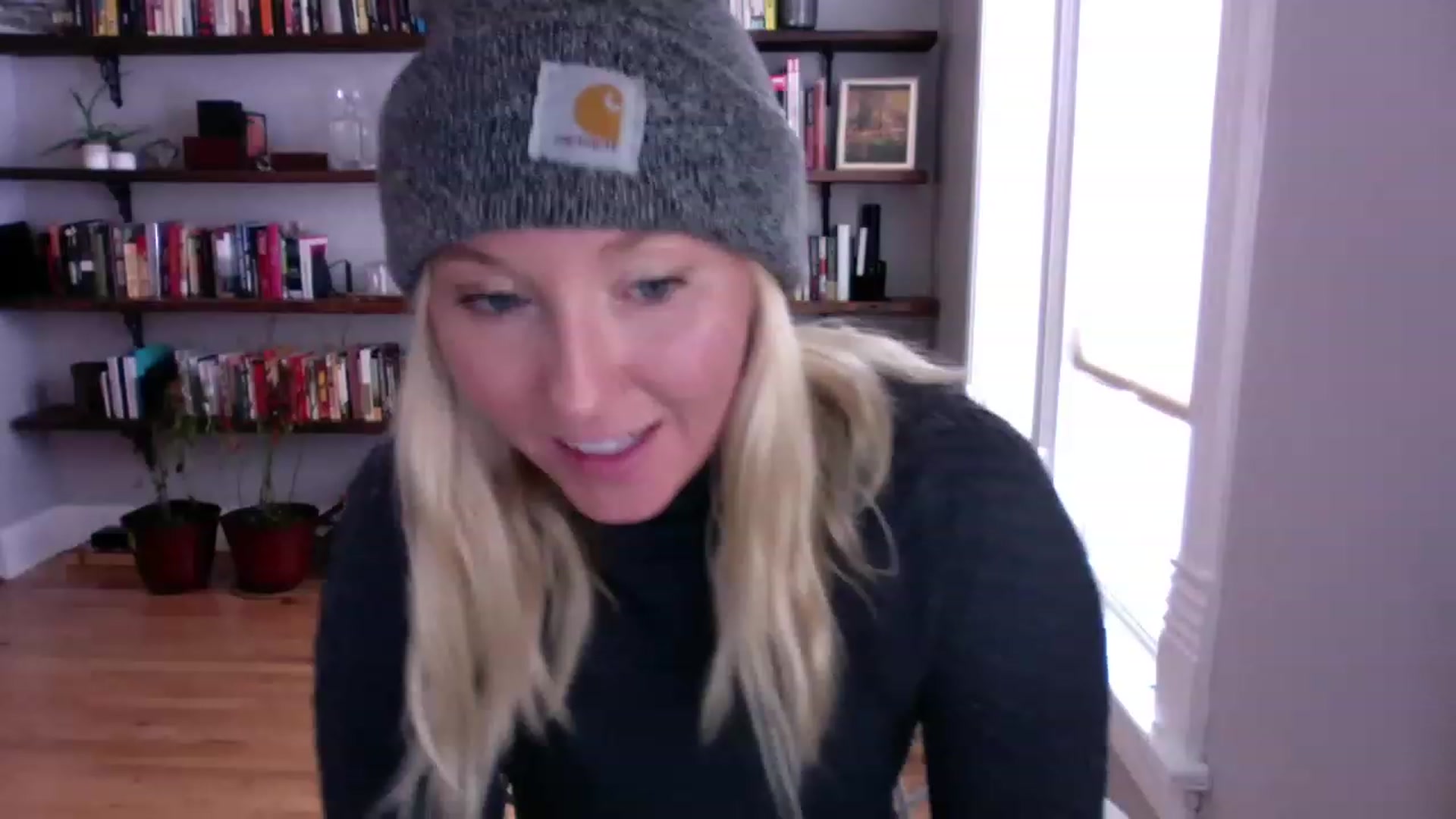 Gallery image thumbnail from BendyBlonde1's myfreecams stream on, 12/15/2022, 19:43 image 6 of 20