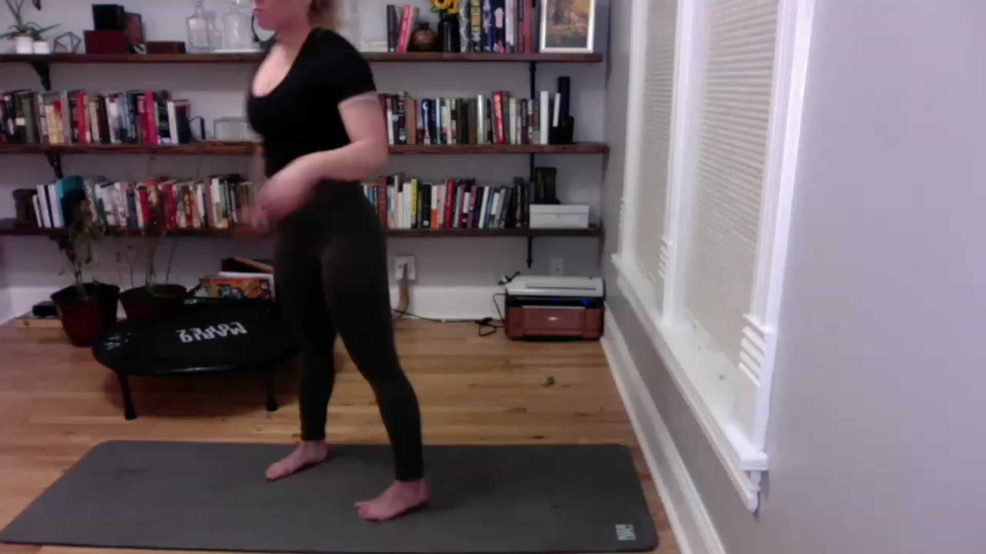 Gallery image thumbnail from BendyBlonde1's myfreecams stream on, 12/20/2022, 01:36 image 16 of 20