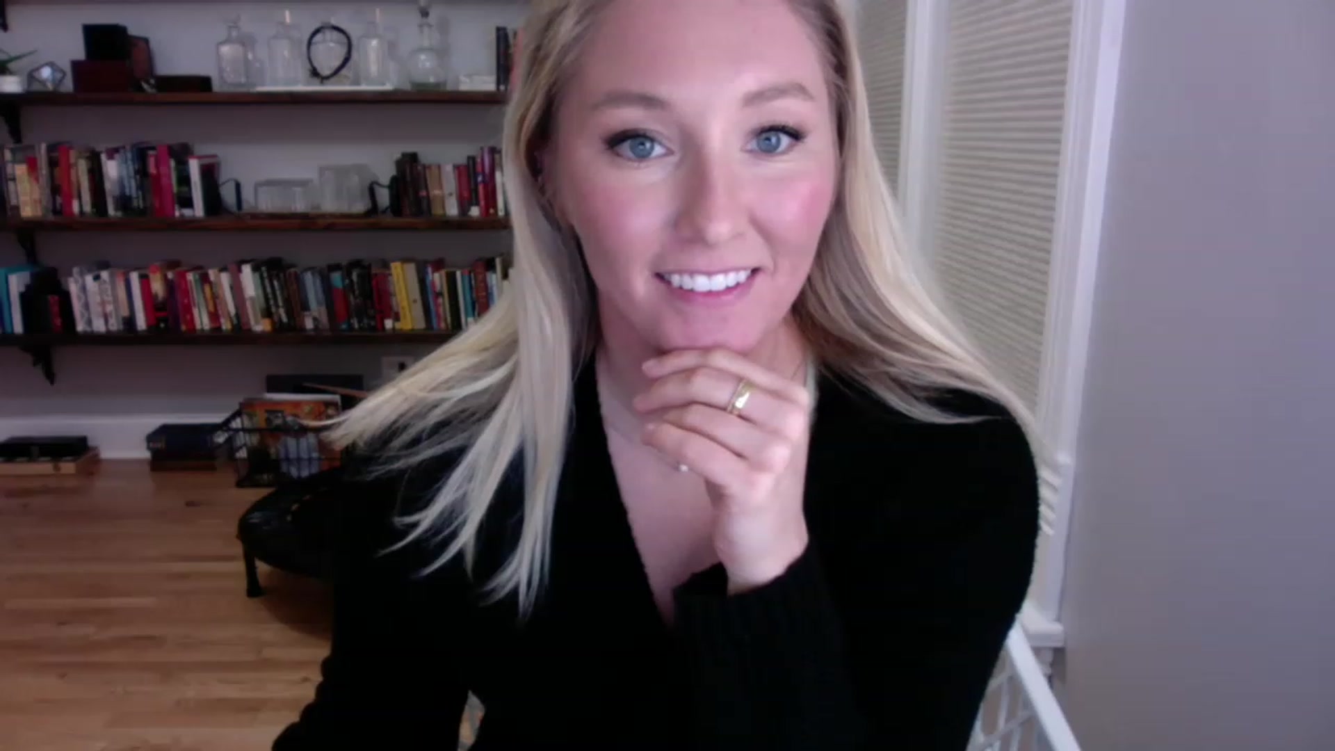 Gallery image thumbnail from BendyBlonde1's myfreecams stream on, 12/24/2022, 02:59 image 4 of 20