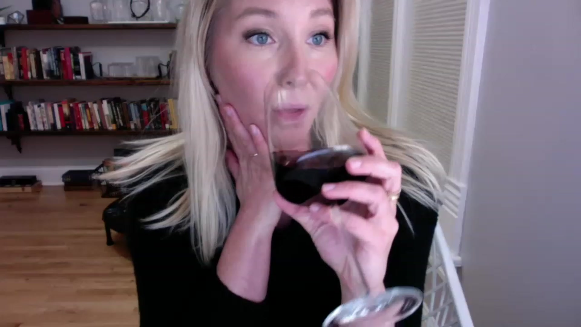 Gallery image thumbnail from BendyBlonde1's myfreecams stream on, 12/24/2022, 02:59 image 6 of 20