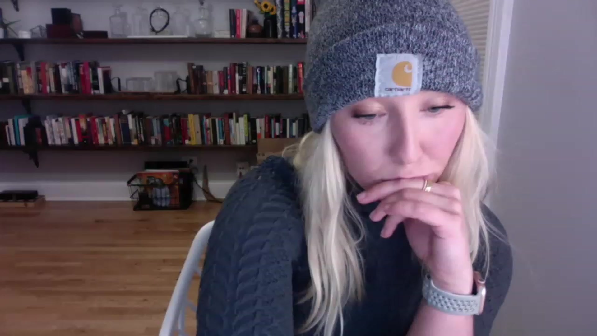 Gallery image thumbnail from BendyBlonde1's myfreecams stream on, 12/29/2022, 24:28 image 18 of 20