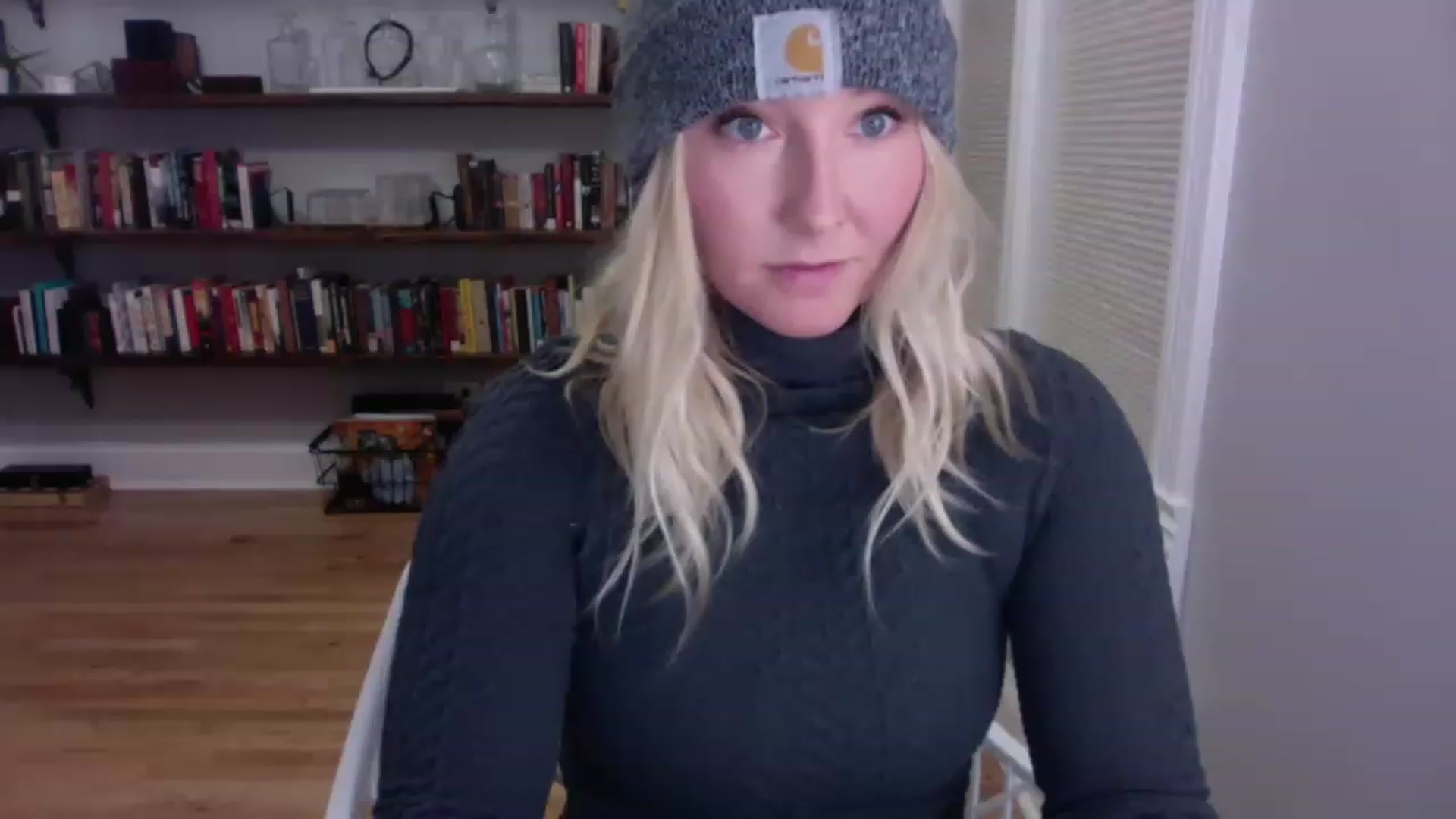 Gallery image thumbnail from BendyBlonde1's myfreecams stream on, 12/29/2022, 24:28 image 8 of 20