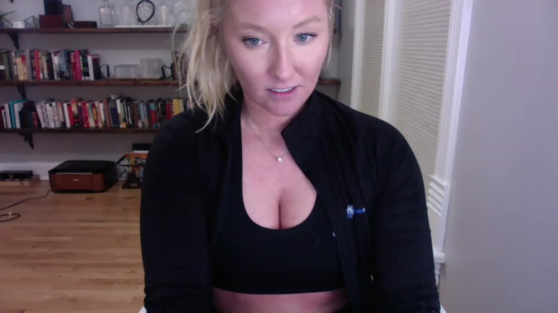 Gallery image thumbnail from BendyBlonde1's myfreecams stream on, 01/04/2023, 05:28 image 15 of 20