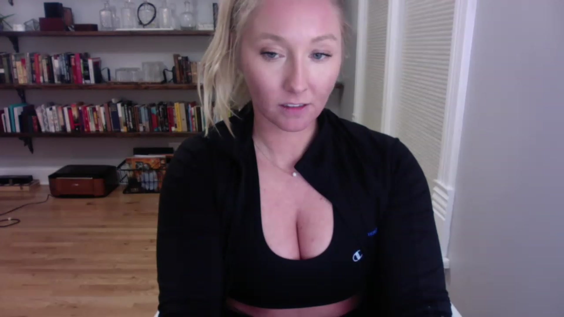 Gallery image thumbnail from BendyBlonde1's myfreecams stream on, 01/04/2023, 05:28 image 20 of 20