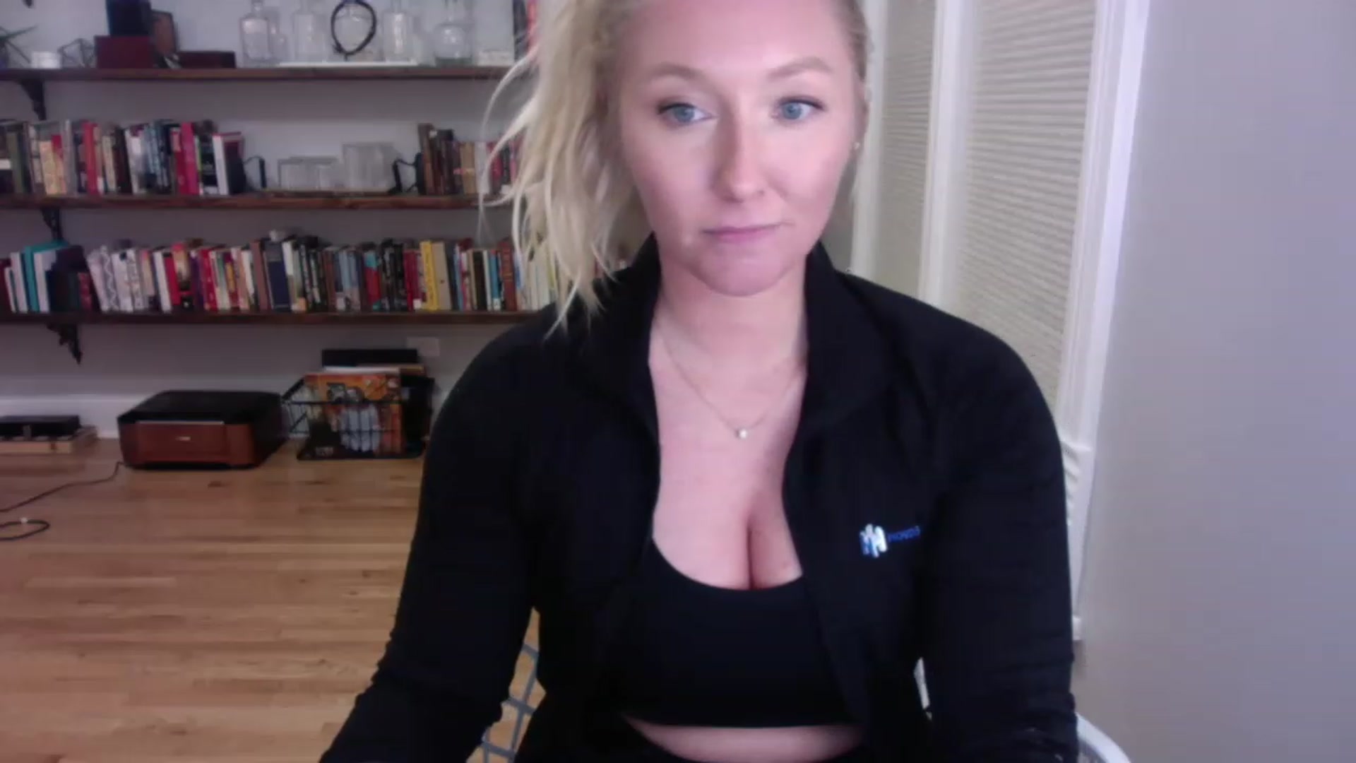 Gallery image thumbnail from BendyBlonde1's myfreecams stream on, 01/04/2023, 05:28 image 14 of 20