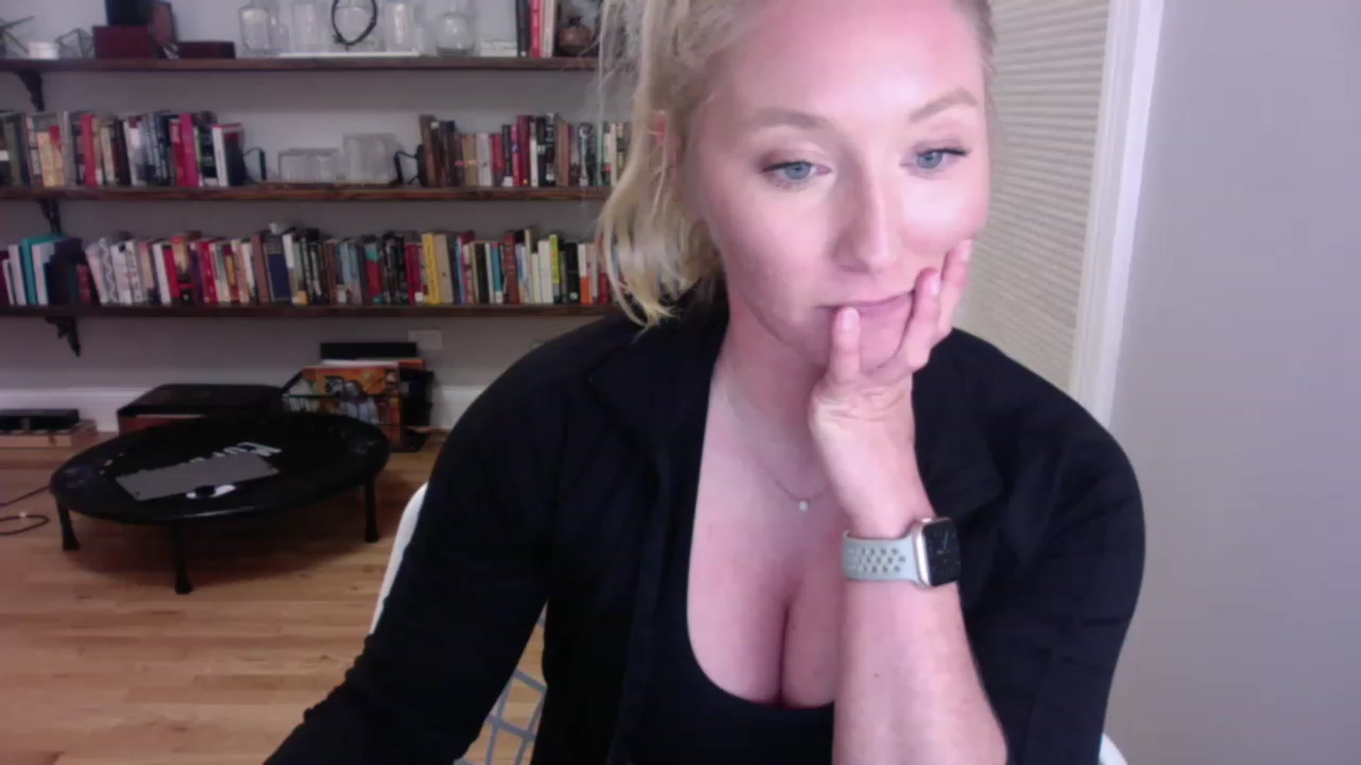 Gallery image thumbnail from BendyBlonde1's myfreecams stream on, 01/04/2023, 06:44 image 6 of 20