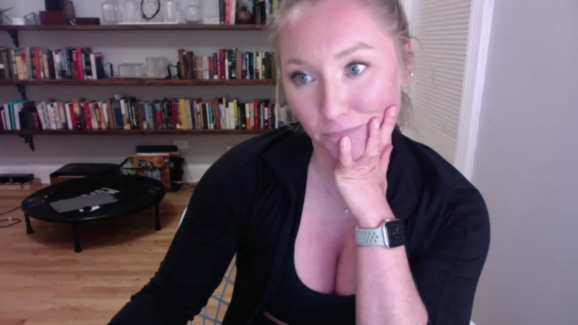 Gallery image thumbnail from BendyBlonde1's myfreecams stream on, 01/04/2023, 06:44 image 7 of 20
