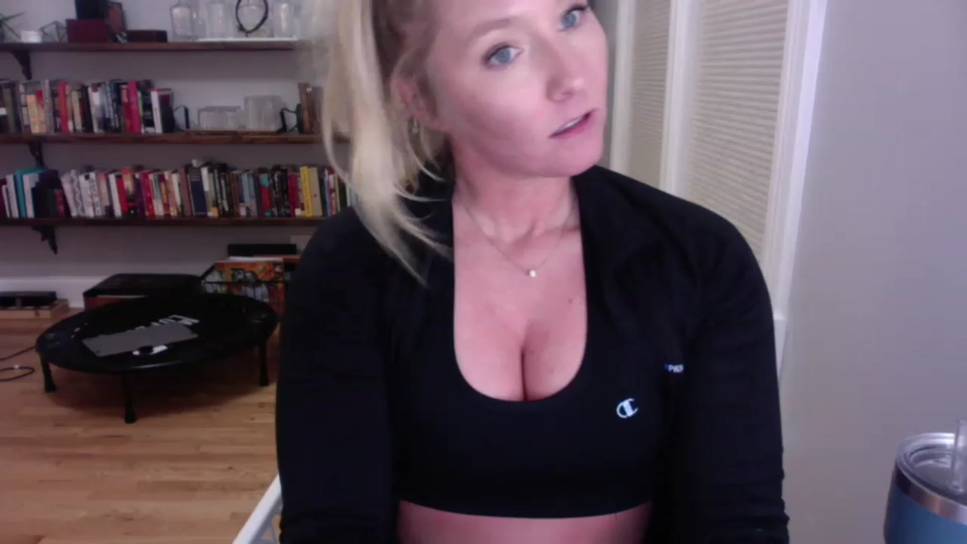 Gallery image thumbnail from BendyBlonde1's myfreecams stream on, 01/04/2023, 06:44 image 3 of 20