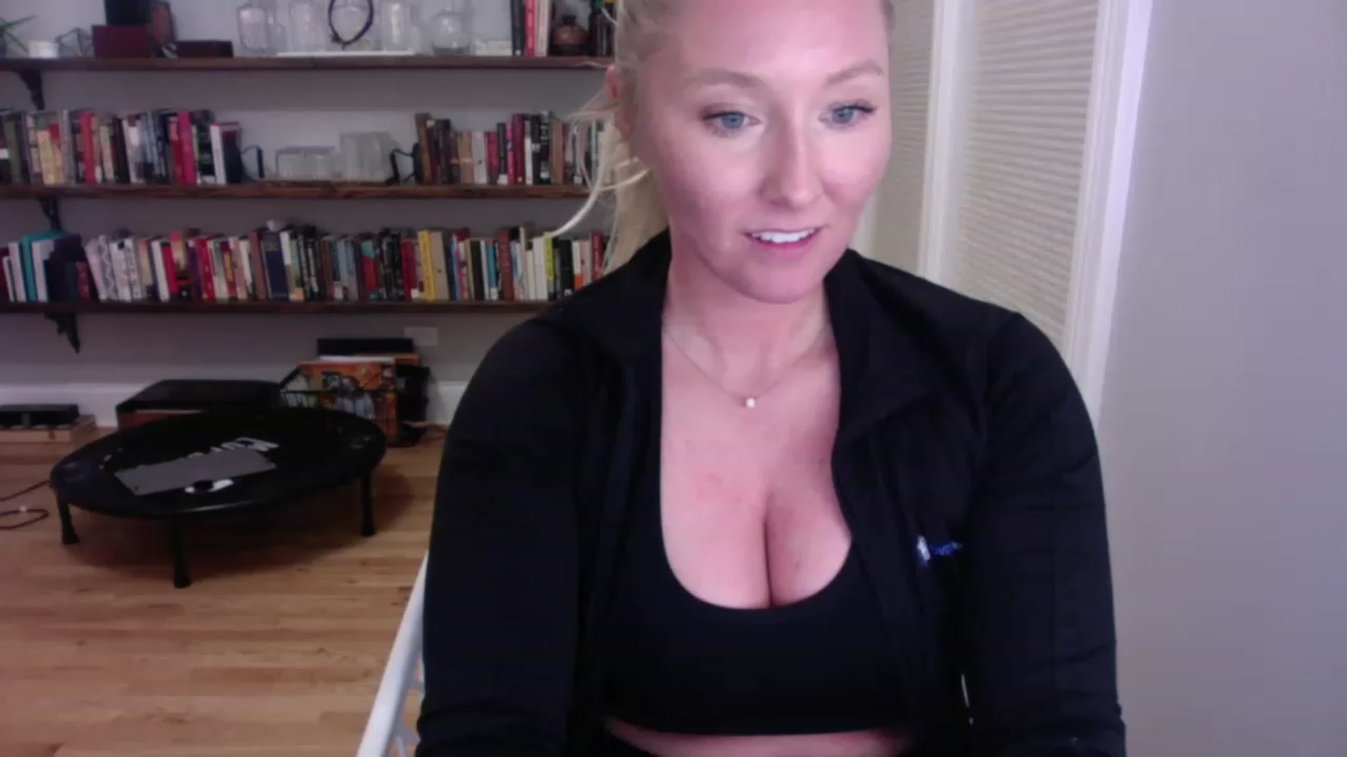 Gallery image thumbnail from BendyBlonde1's myfreecams stream on, 01/04/2023, 06:44 image 20 of 20
